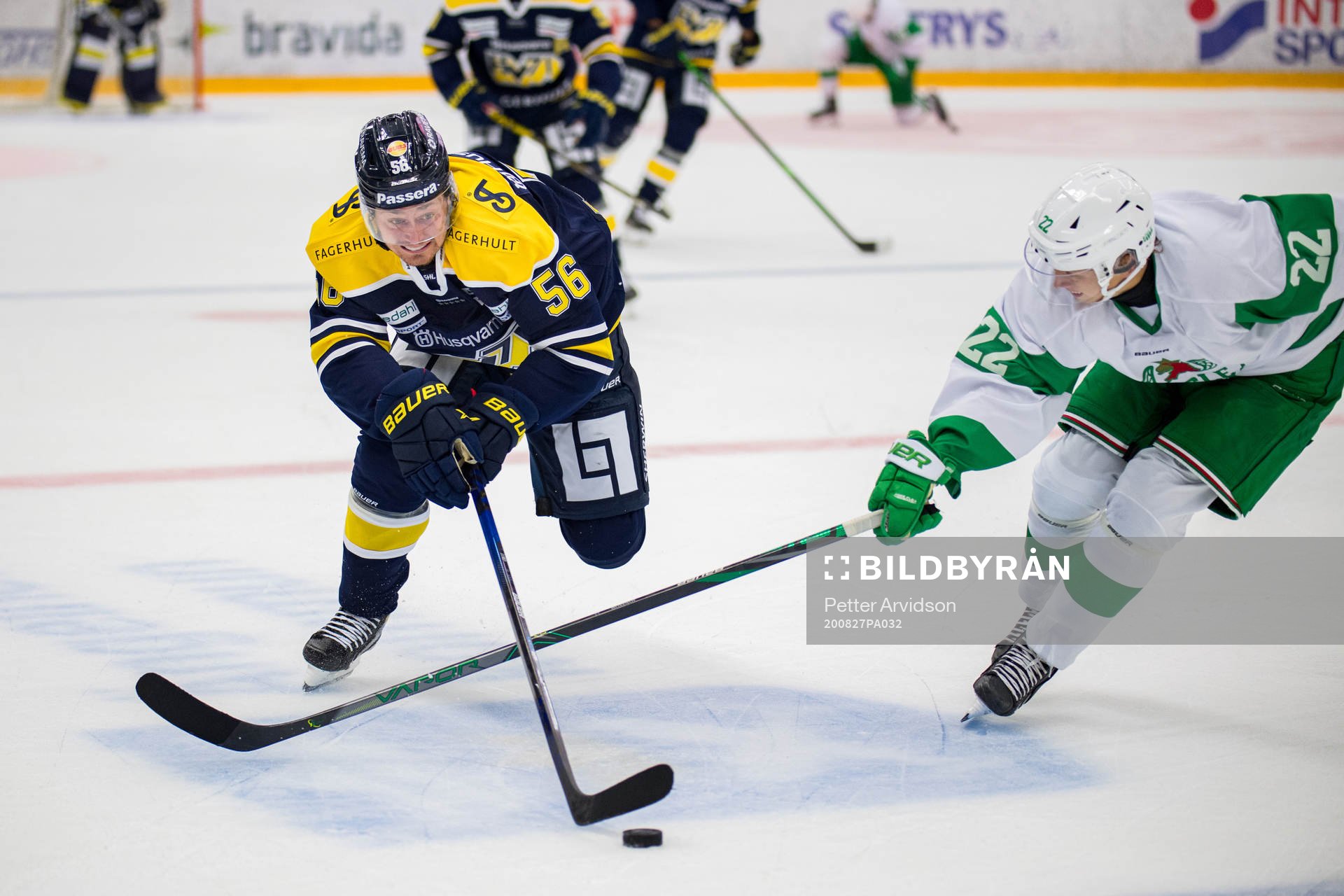 s Fredrik Forsberg och Rögles Samuel Jonsson