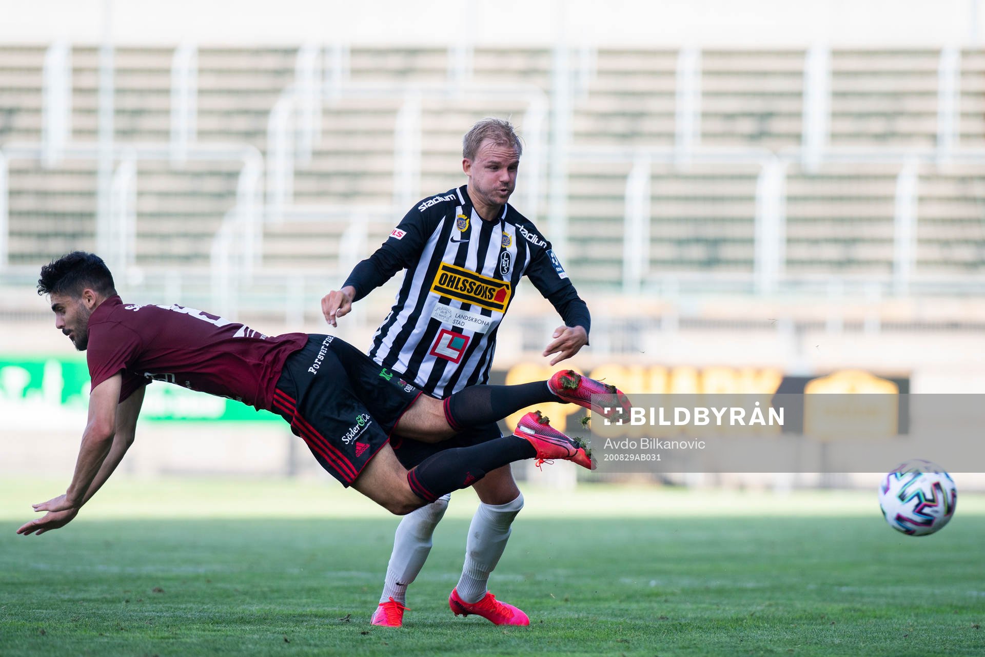 Landskronas Jonathan Asp och Assyriska Zackarias Faour
