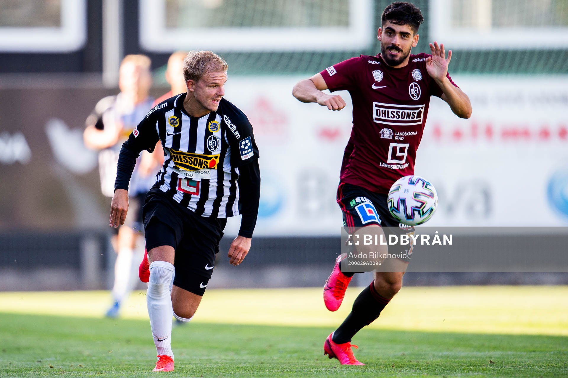 Landskronas Jonathan Asp och Assyriska Majkel Bagir