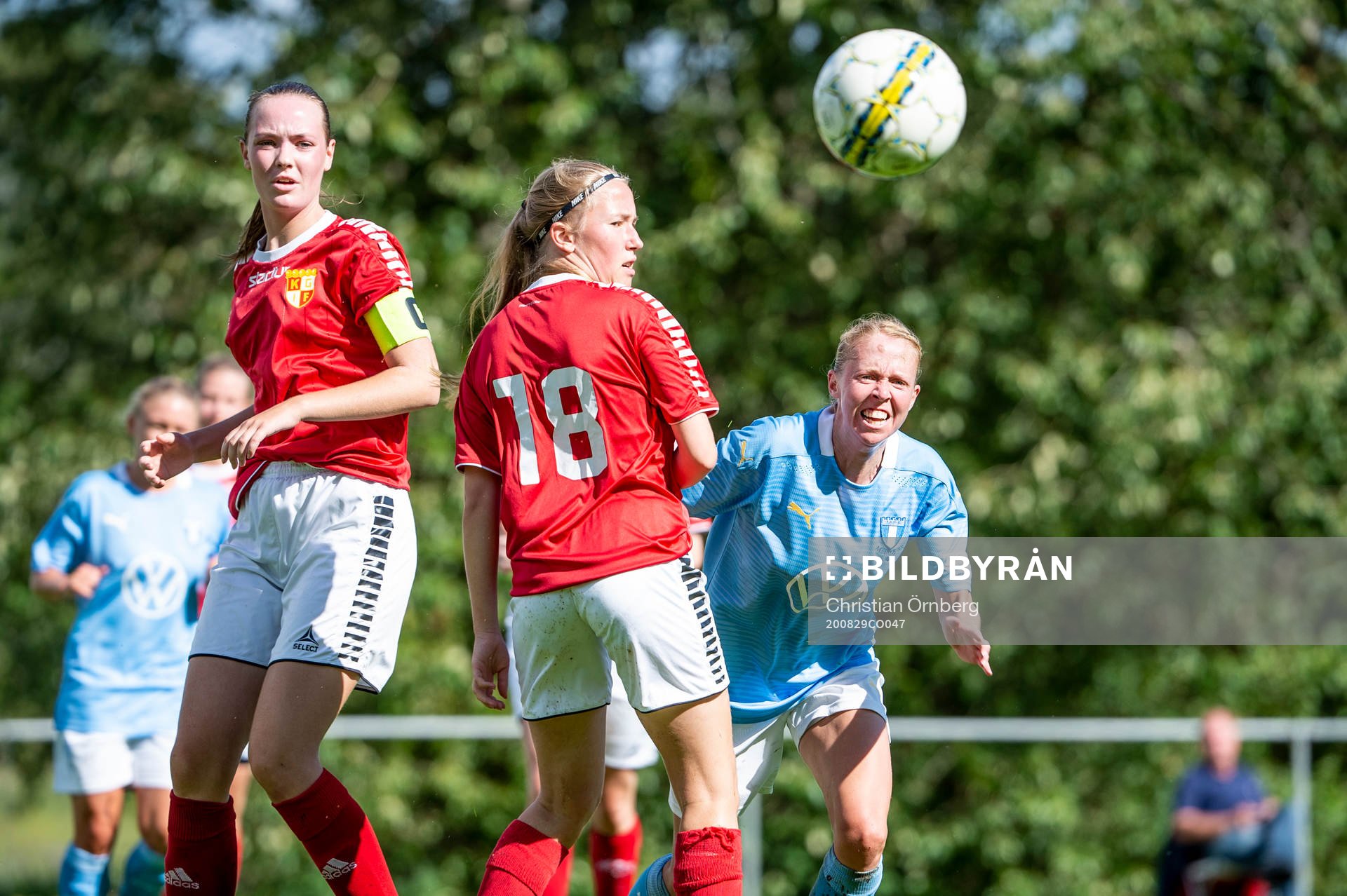 Klågerups Andrea Lindgren och Li Persson mot Malmö FFs