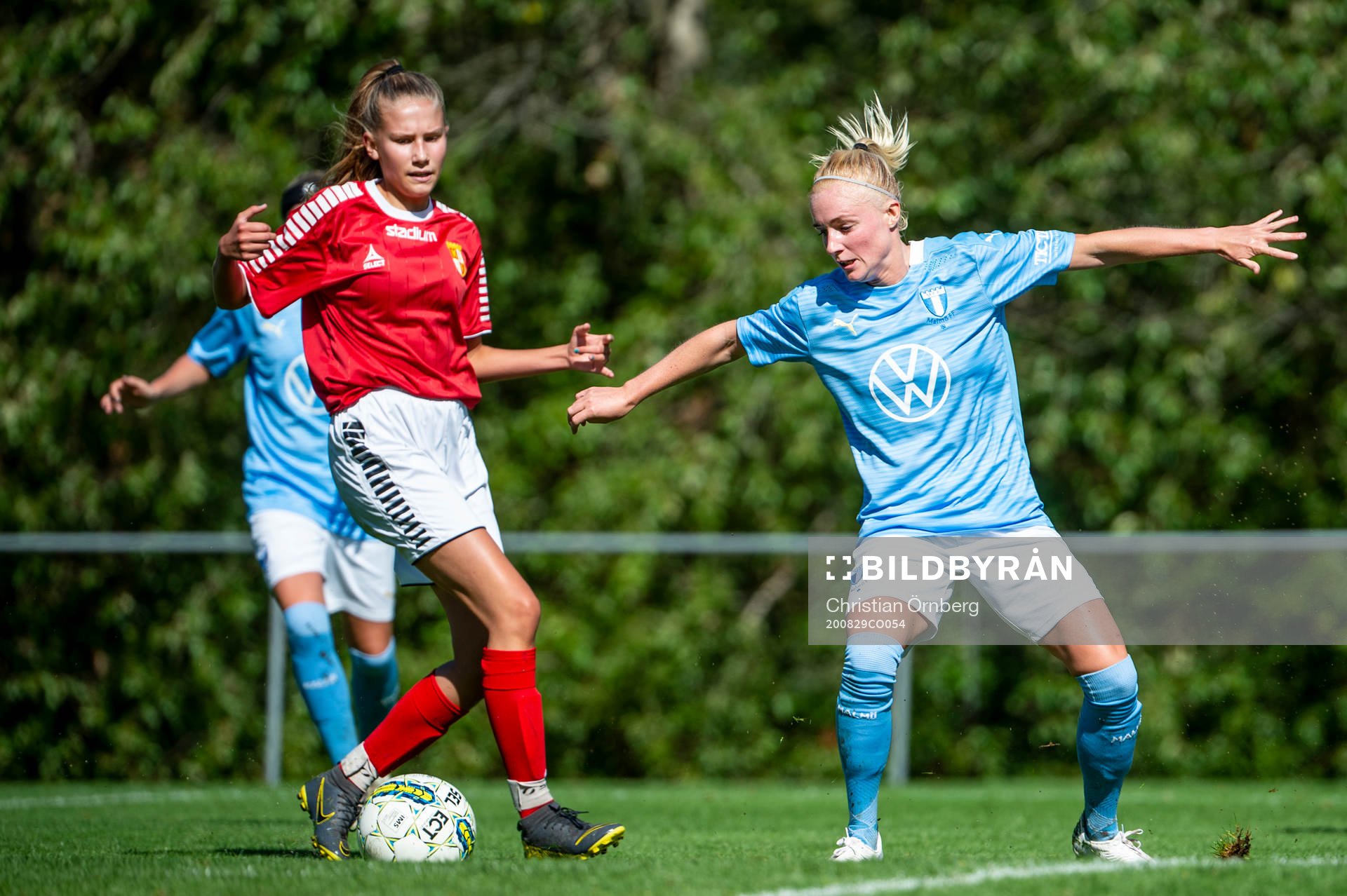 Klågerups Matilda Körbert mot Malmö FFs Melina Skarström