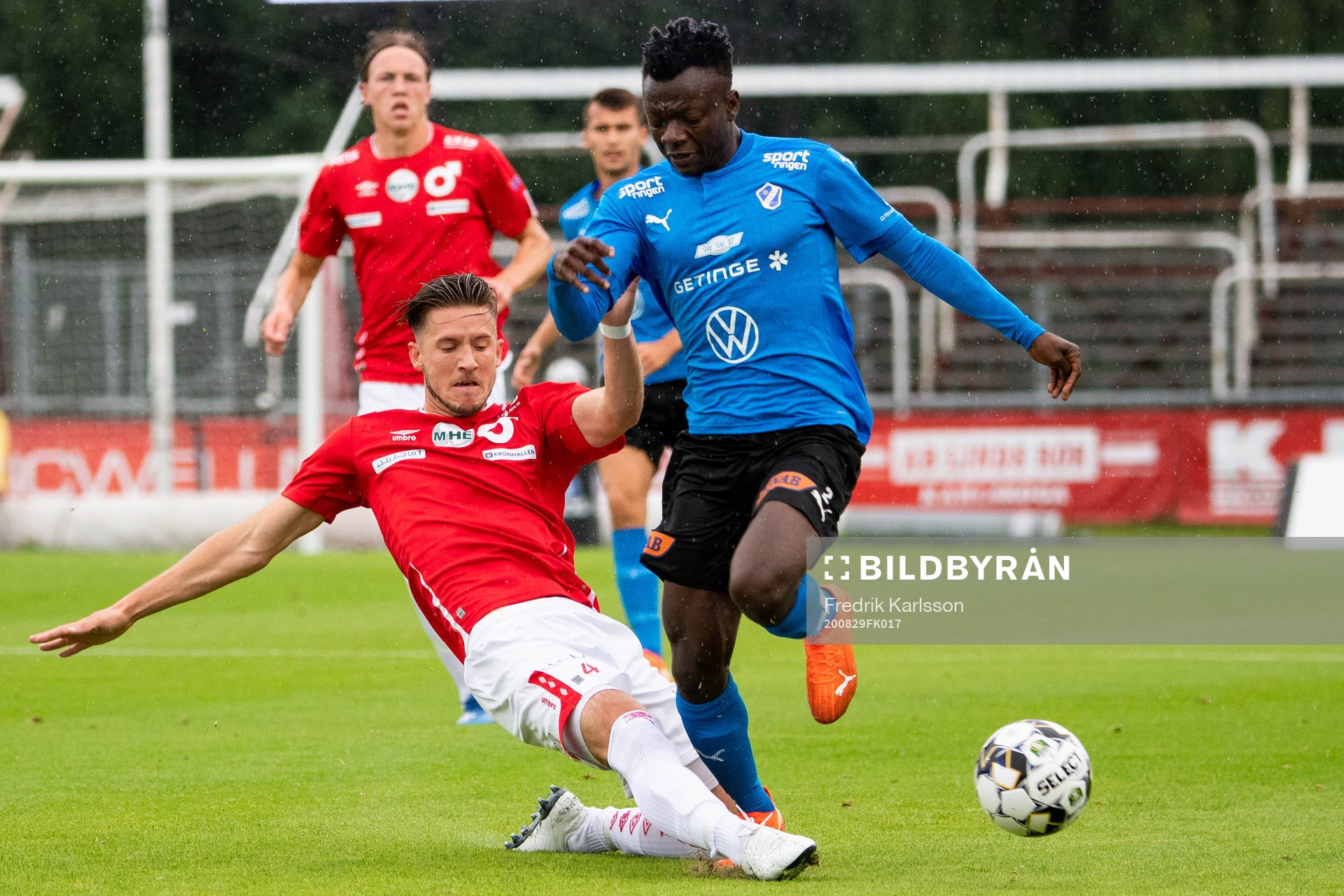 Degerfors Daniel Janevski och Halmstads Thomas Boakye