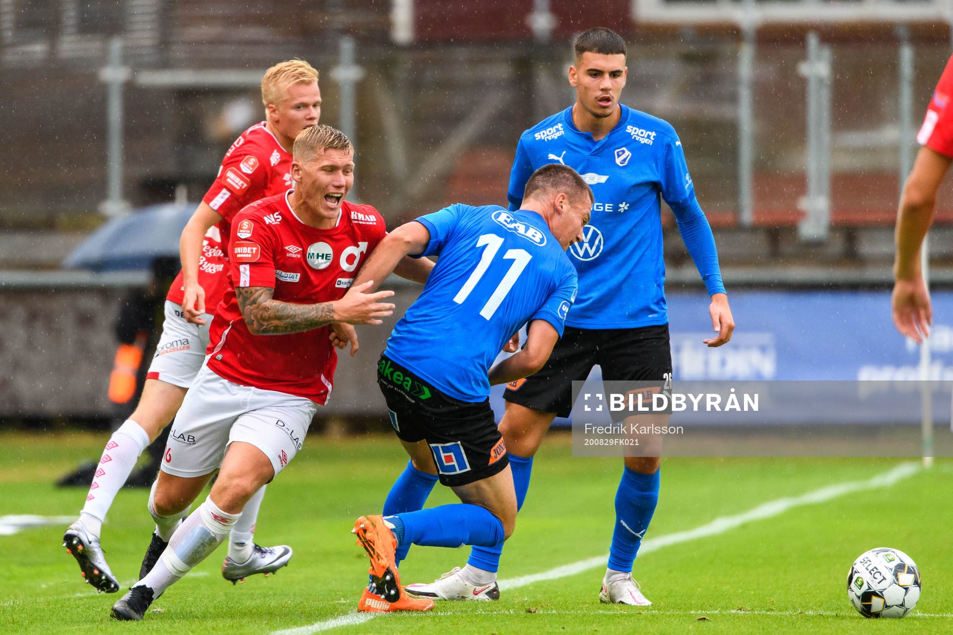 Degerfors Victor Edvardsen och Halmstads Samuel Kroon