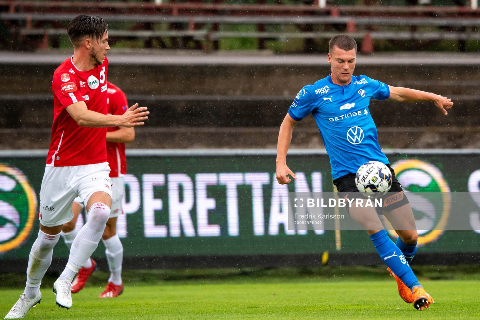 Degerfors Daniel Janevski och Halmstads Samuel Kroon