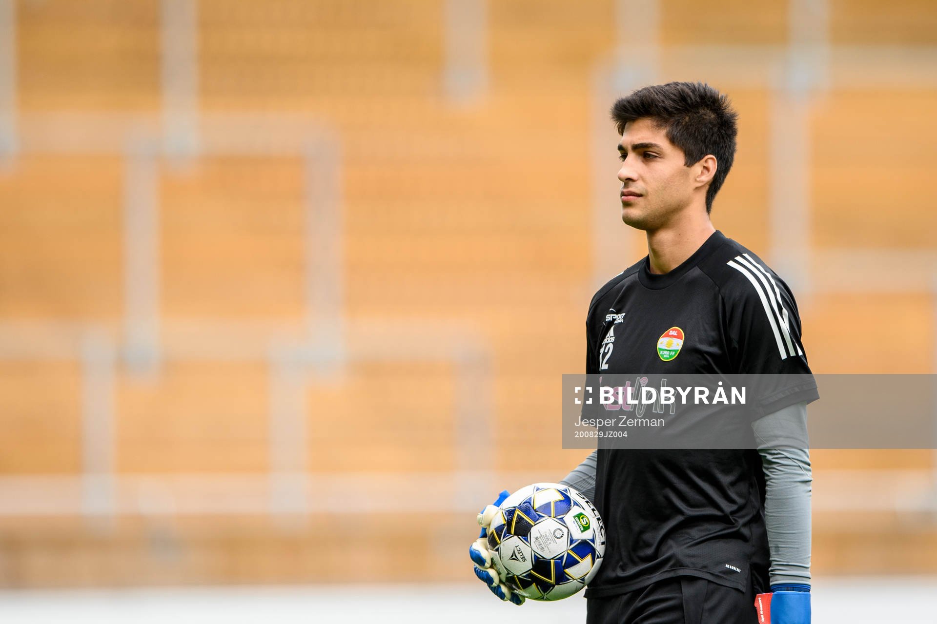 Dalkurds målvakt Jonathan Constantinou