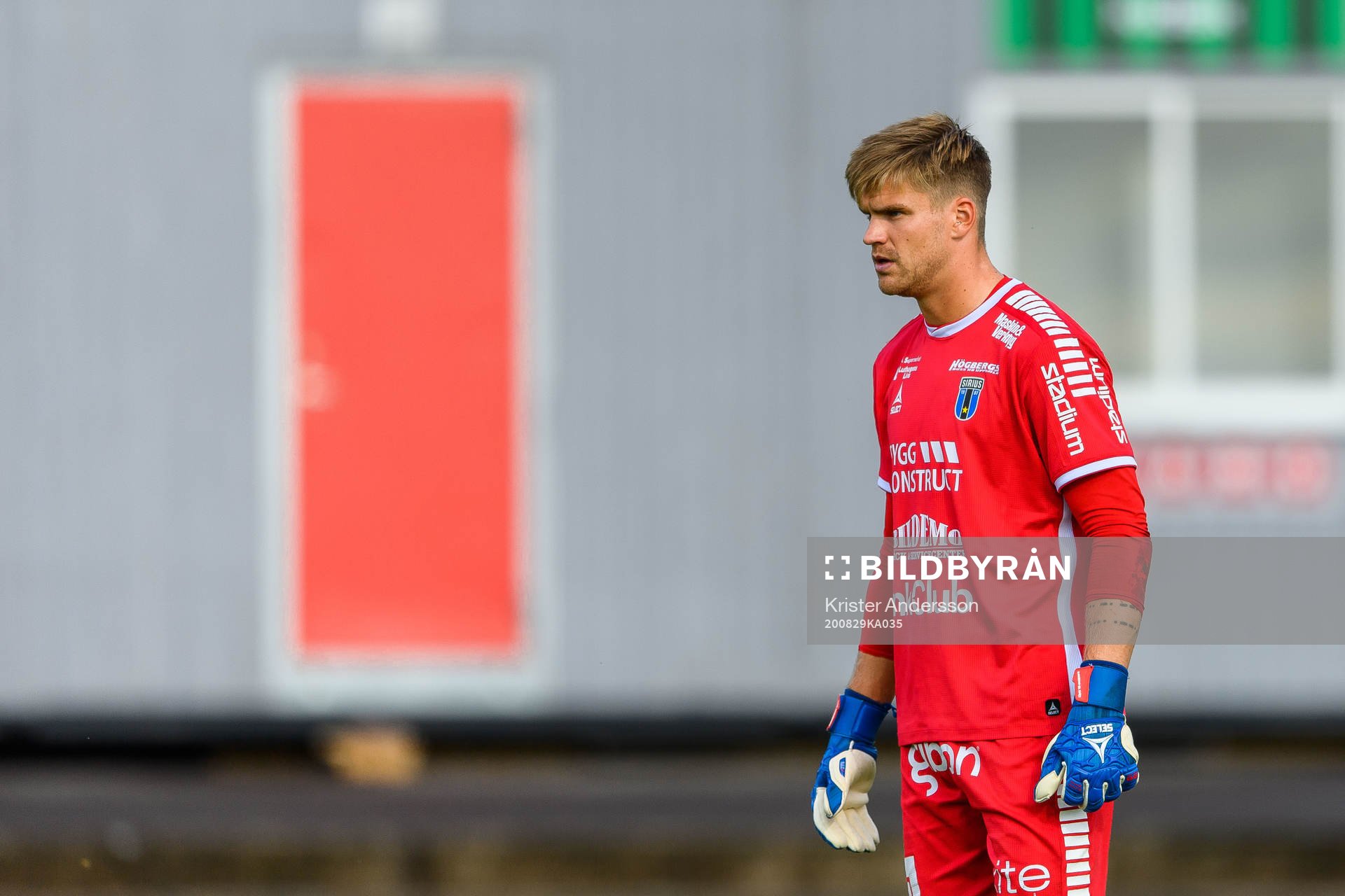Sirius målvakt Lukas Jonsson deppar