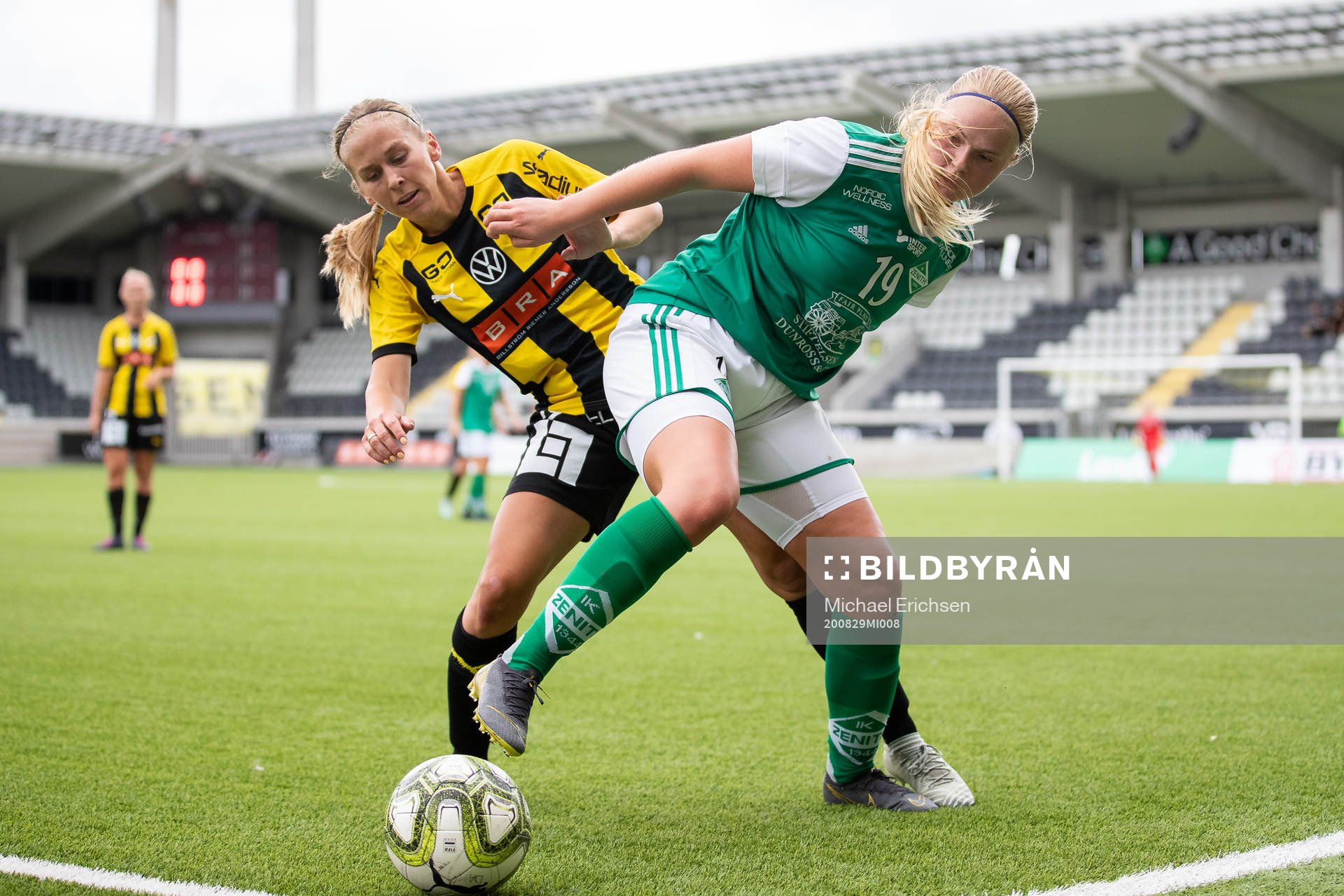 Häckens Malin Hörnberg och Zeniths Sandra Mannerstråle