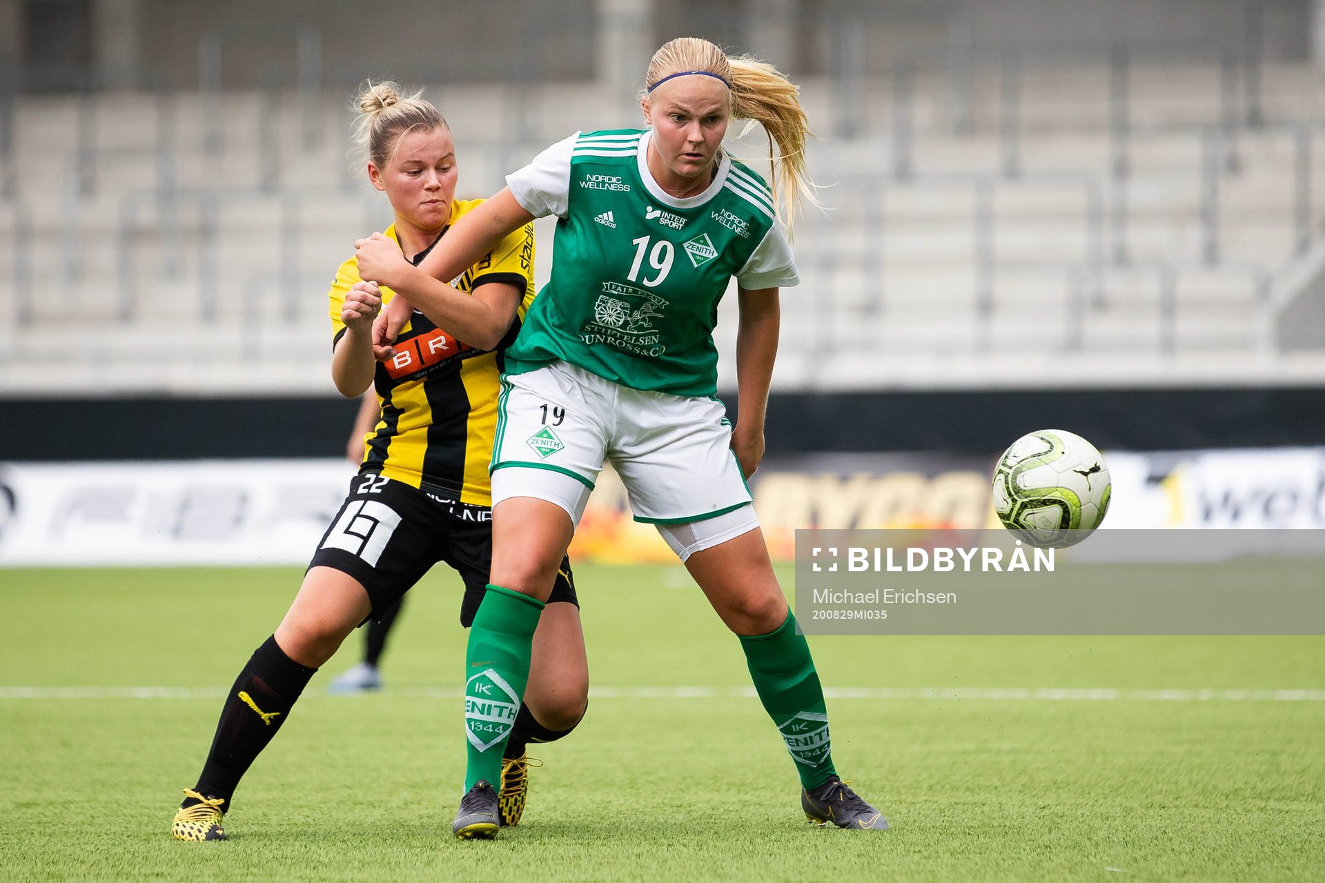 Häckens Malin Rönnkvist och Zeniths Sandra Mannerstråle