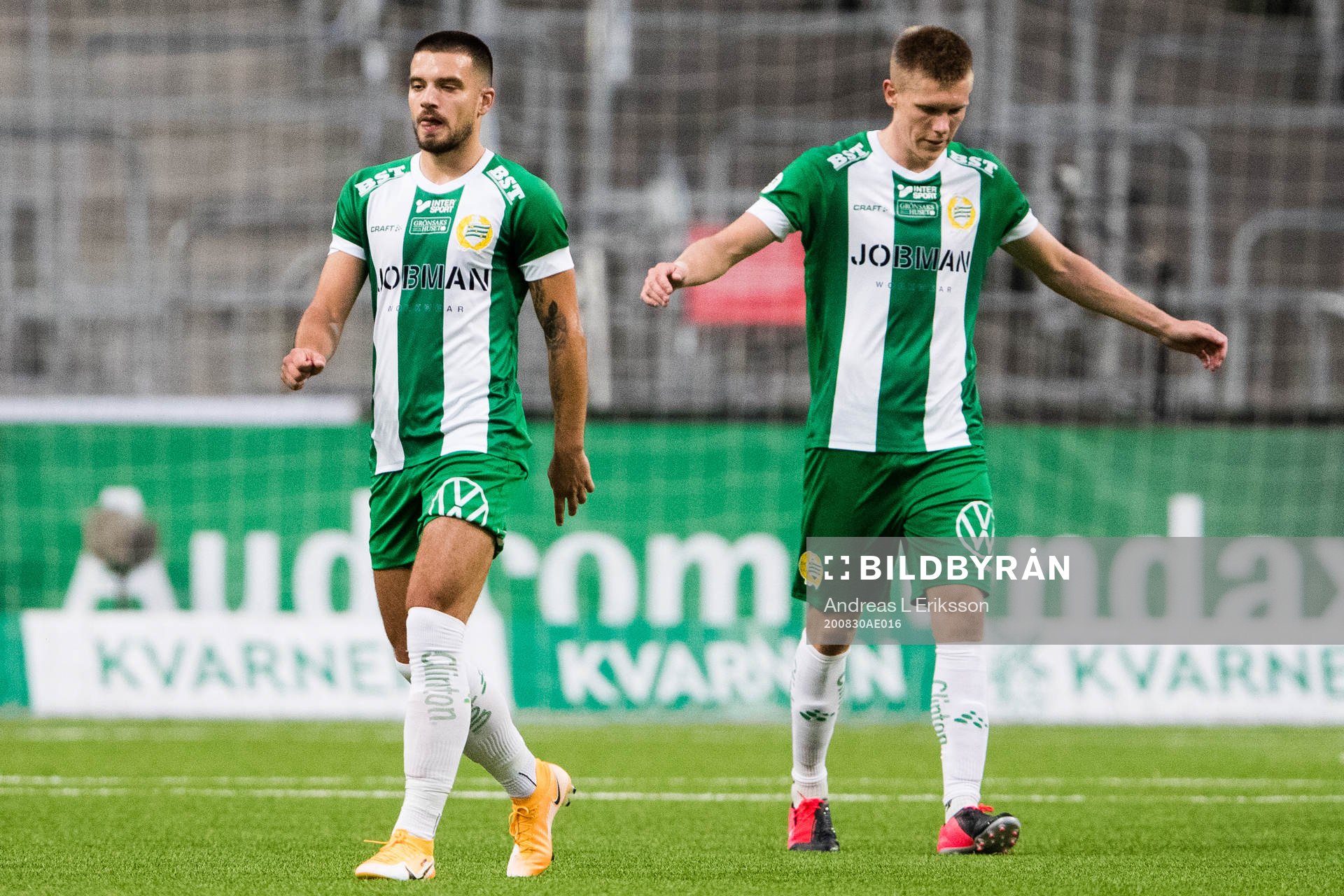 Hammarbys Vladimir Rodic och Aron Johansson deppar