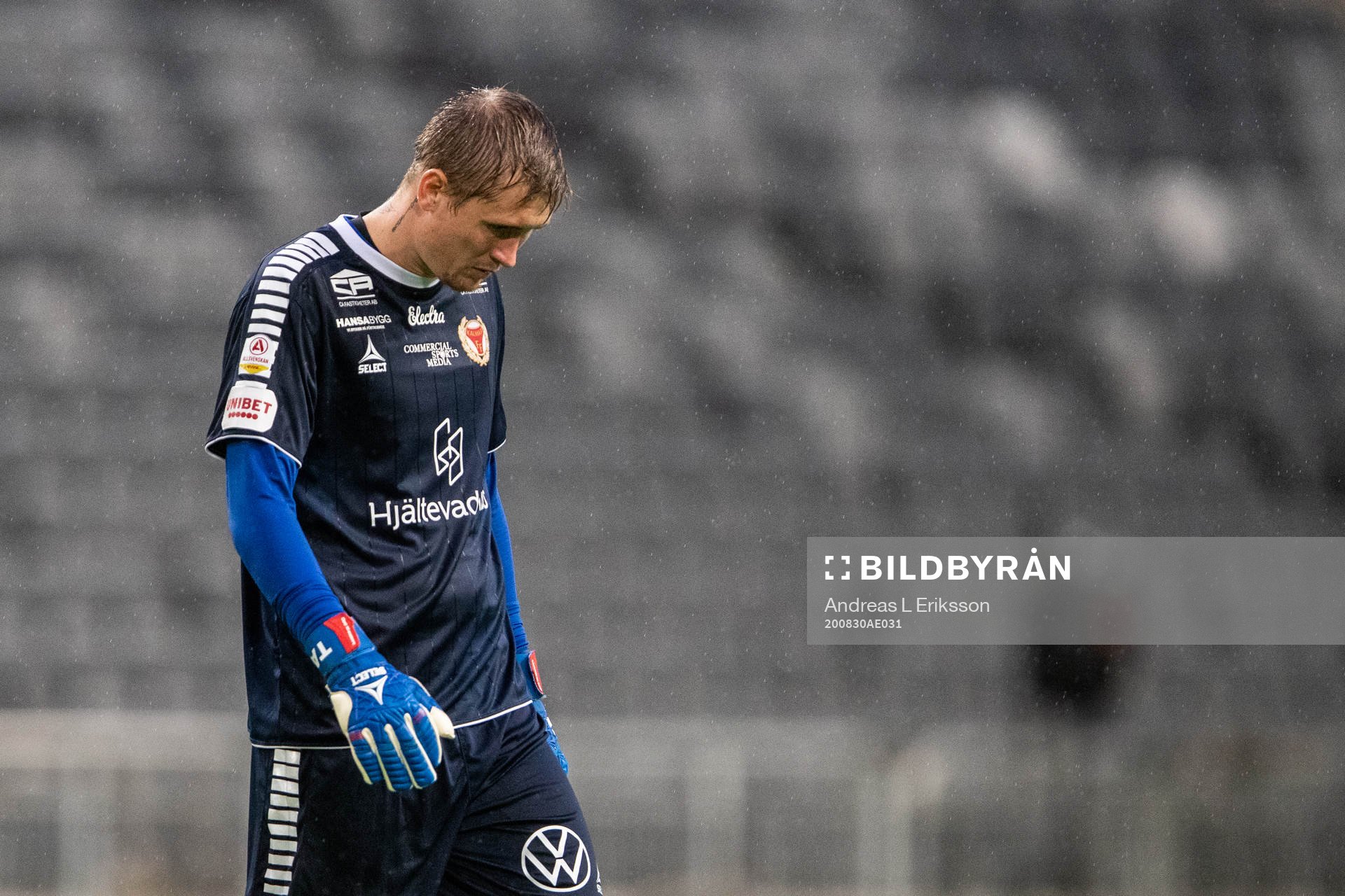 Kalmars målvakt Tobias Andersson deppar