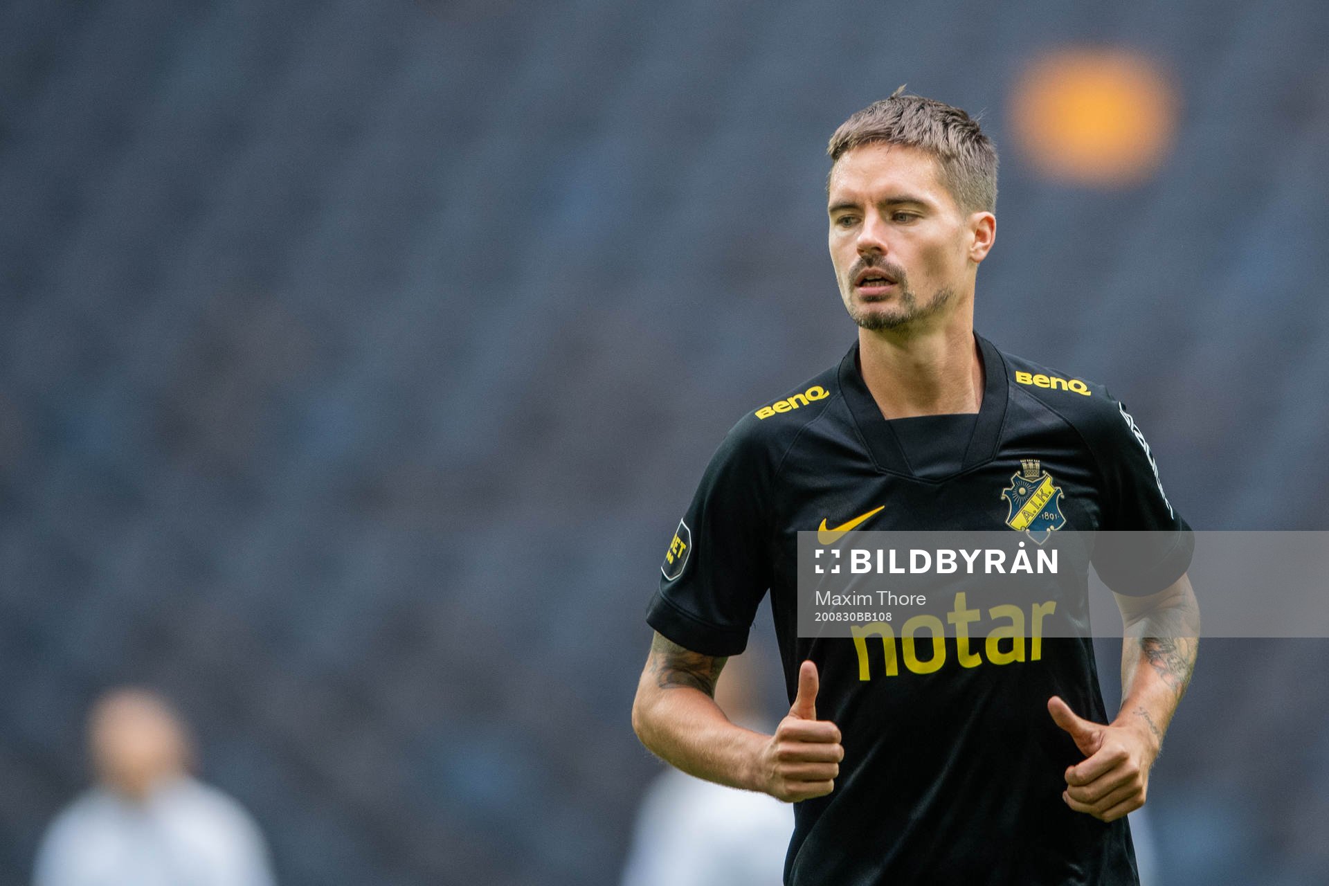 s Mikael Lustig