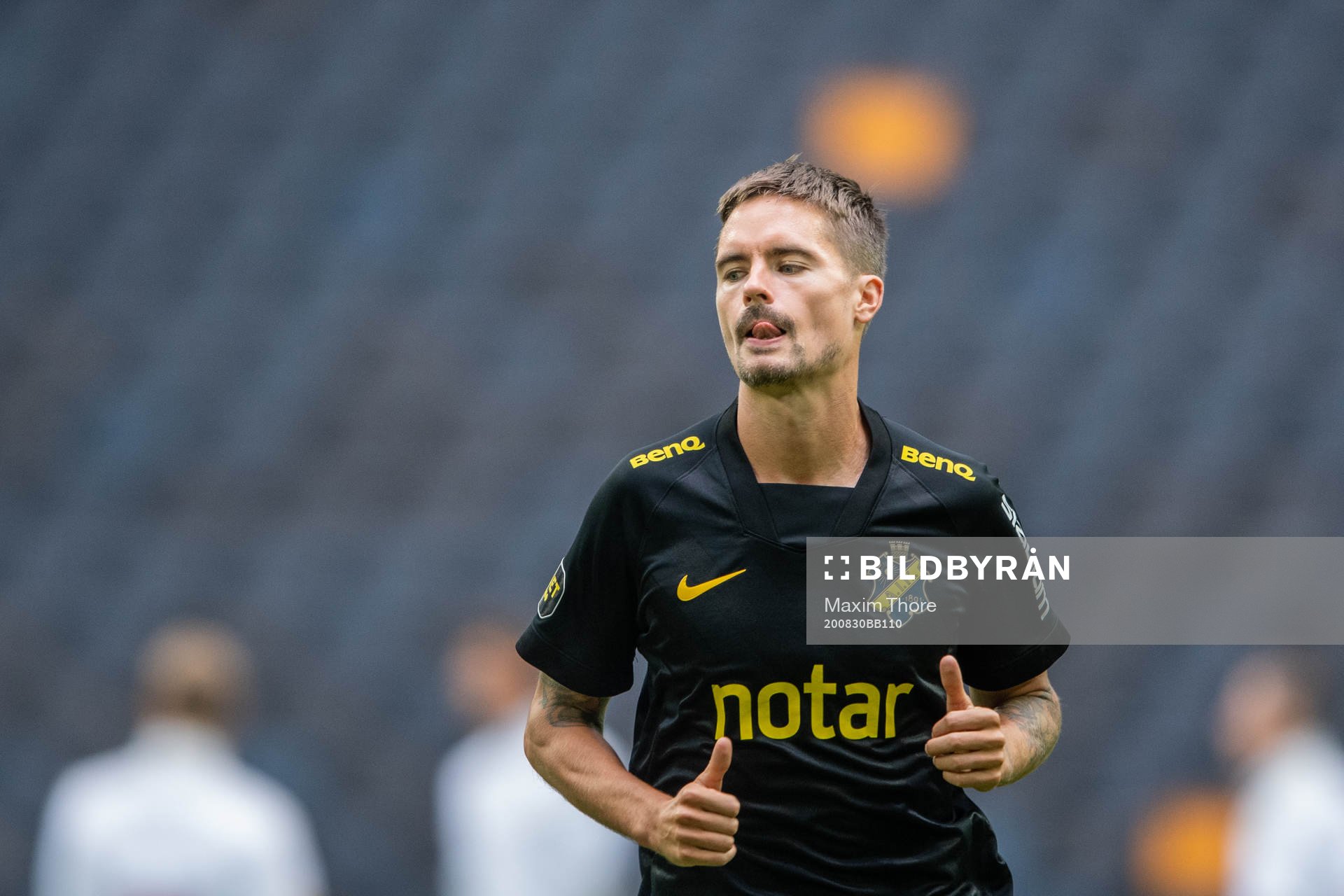 s Mikael Lustig
