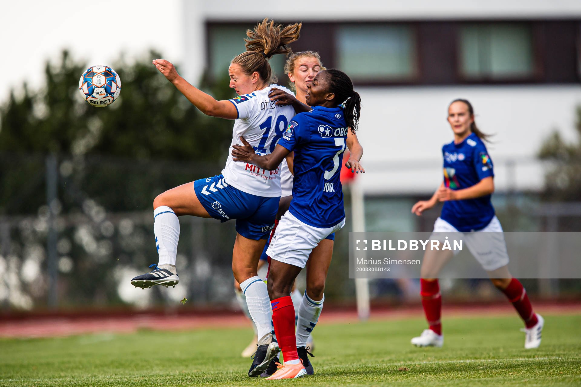 Marit Bratberg Lund of Kolbotn  and Ajara Nchout Njoya of