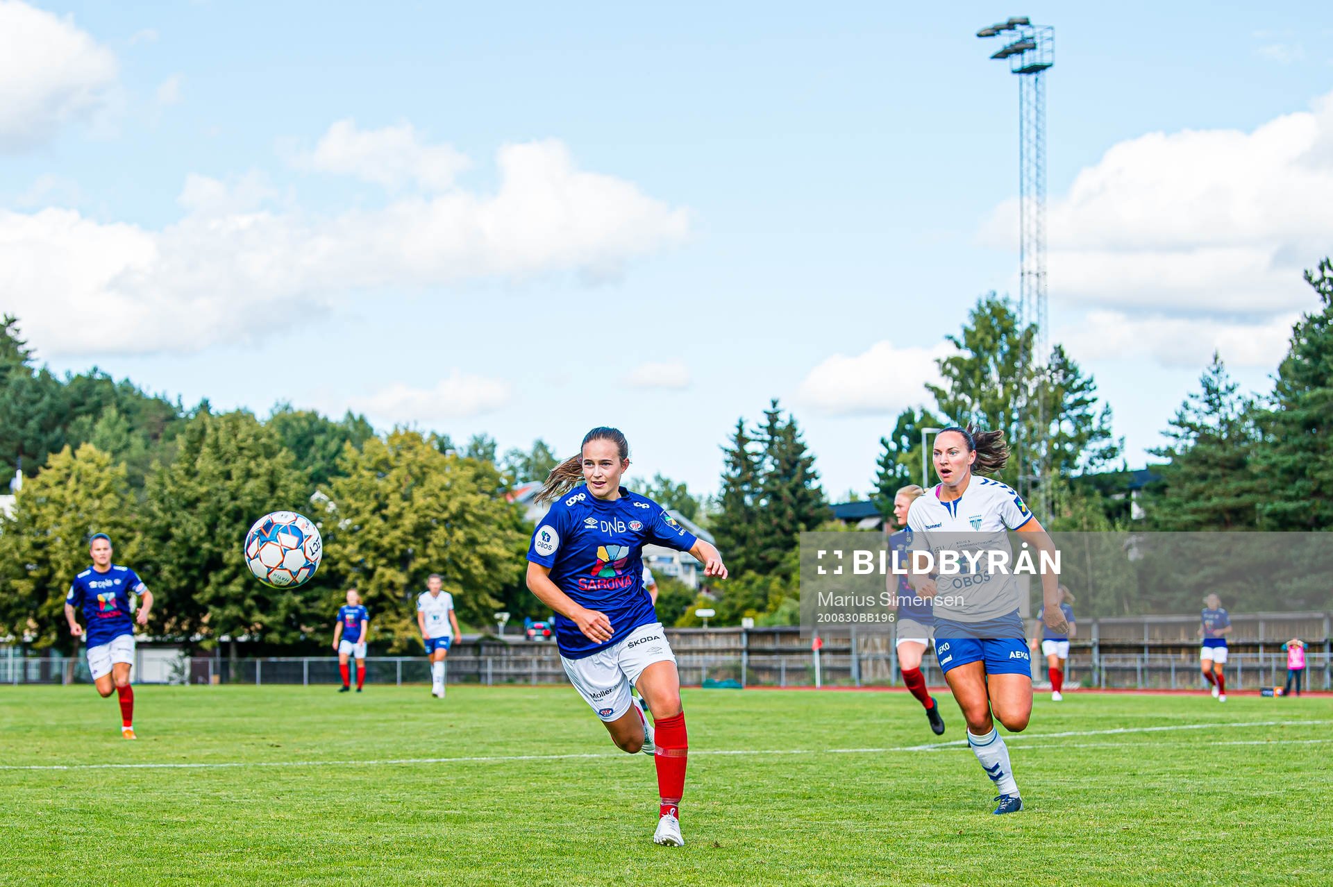 Tine Celine England Karstensen of Vålerenga and Marit