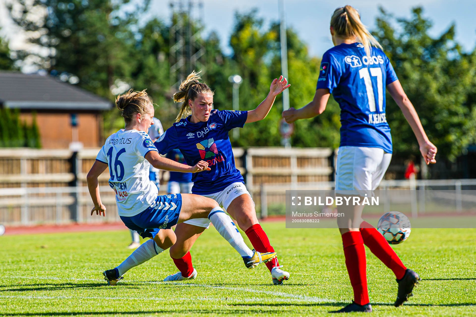 Nathalie Rønquist Jørgensen of Kolbotn  and Tine Celine