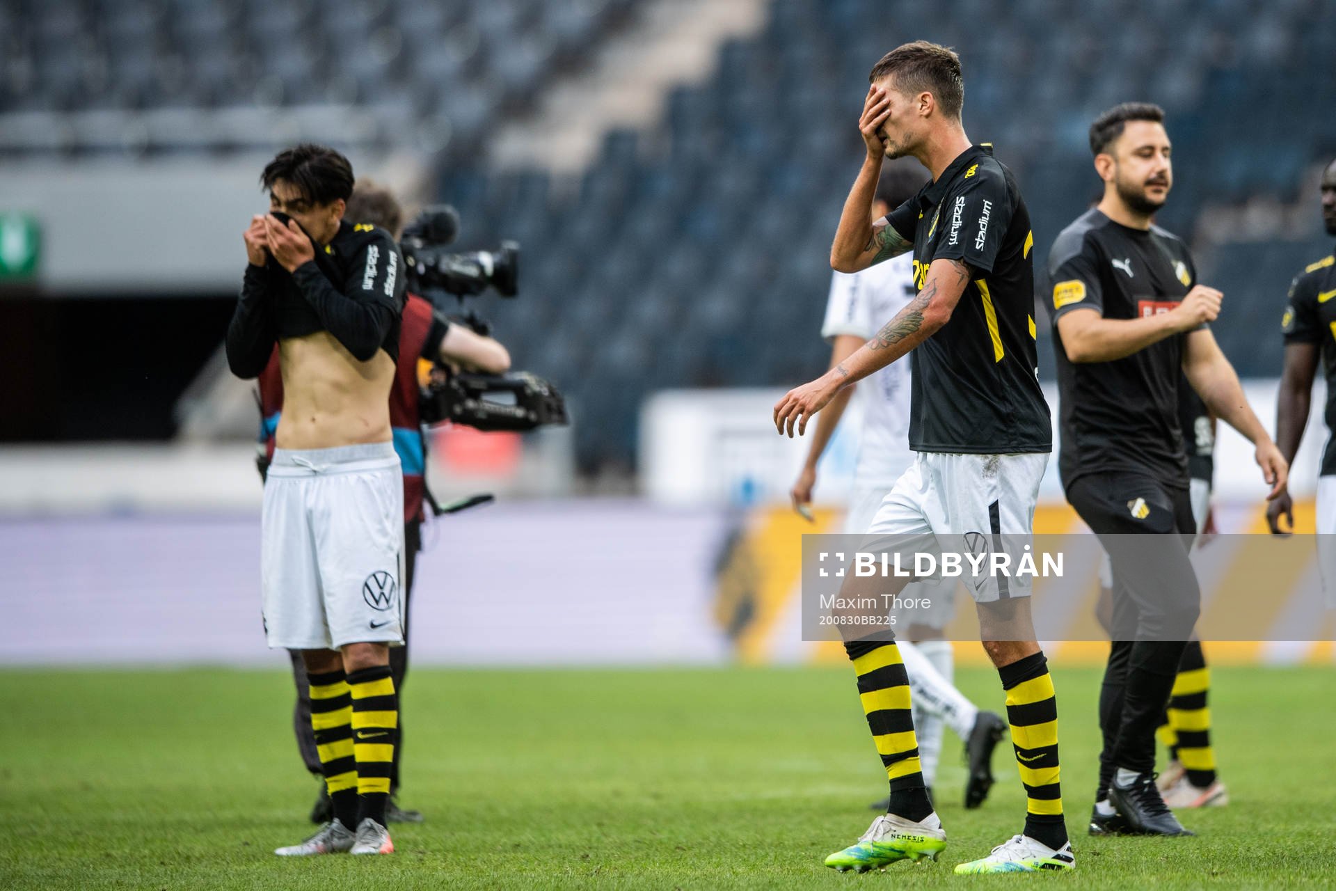 s Mikael Lustig deppar