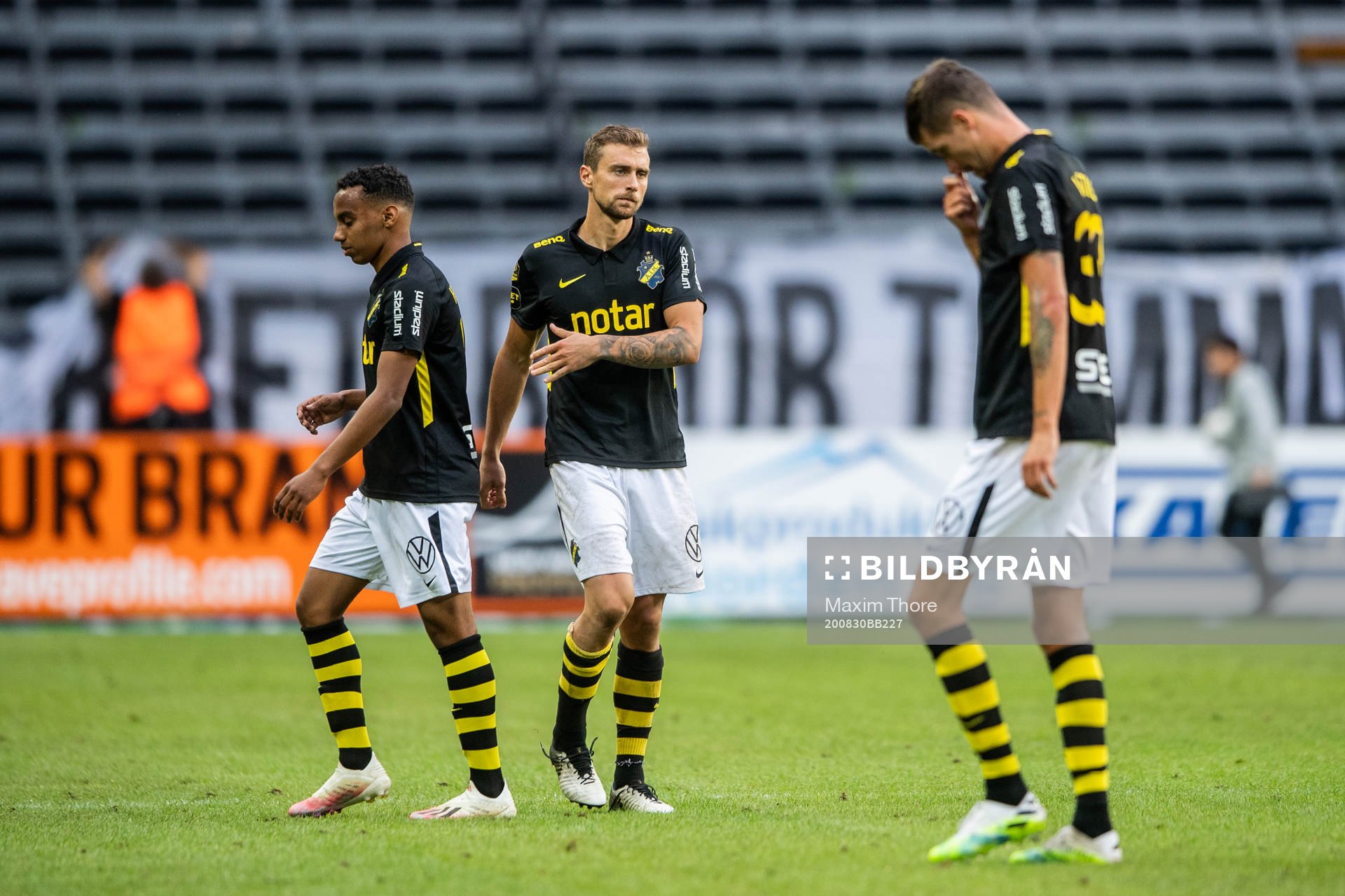 s Bilal Hussein, Filip Rogic och Mikael Lustig deppar