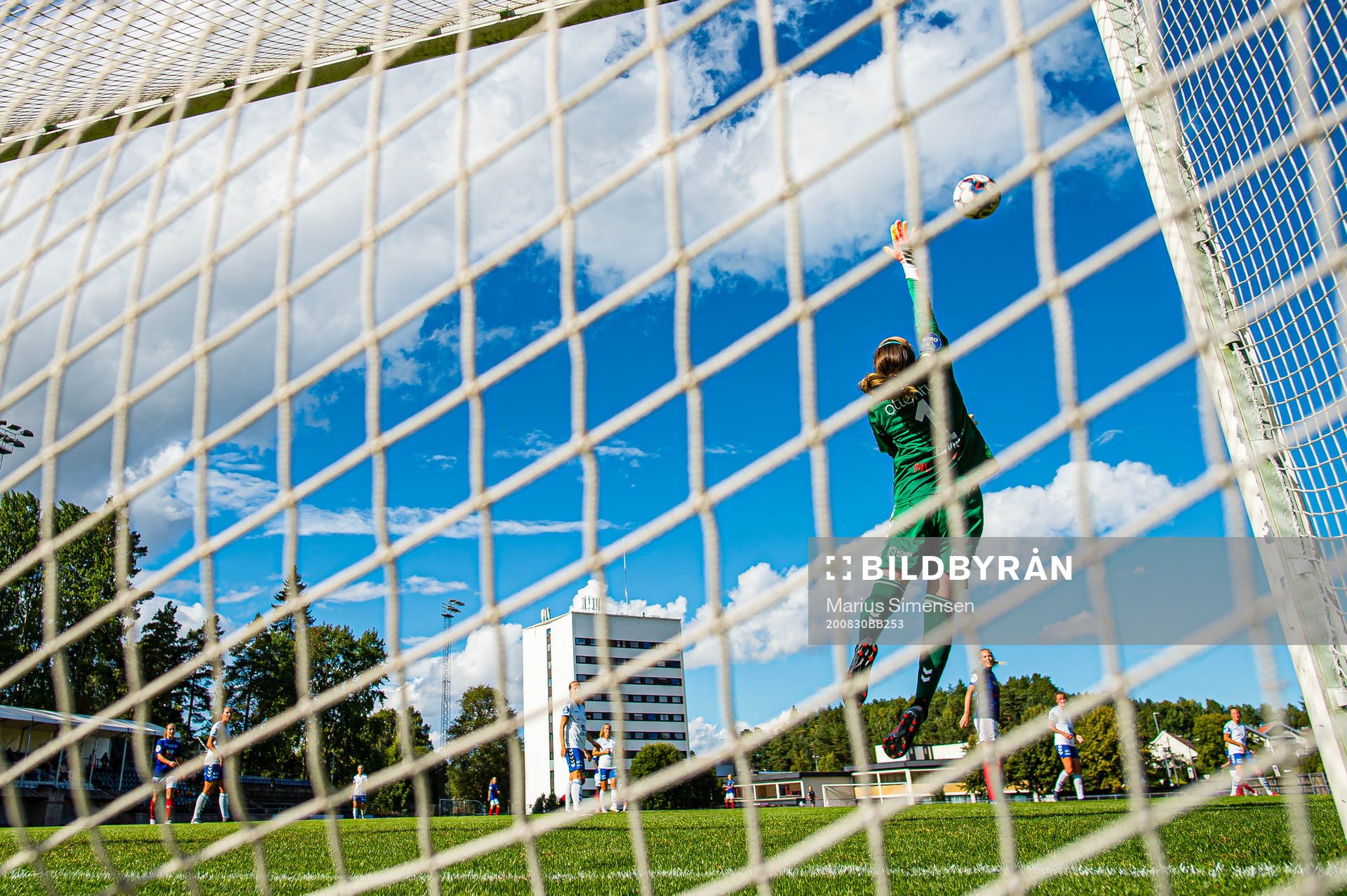 Goalkeeper Siri Ervik of Kolbotn