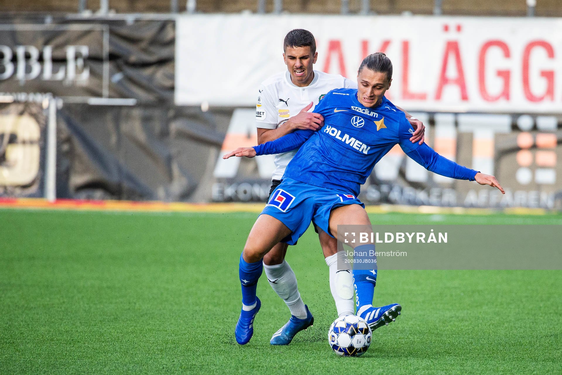 Örebros Hussein Ali och IFK Norrköpings Jonathan Levi