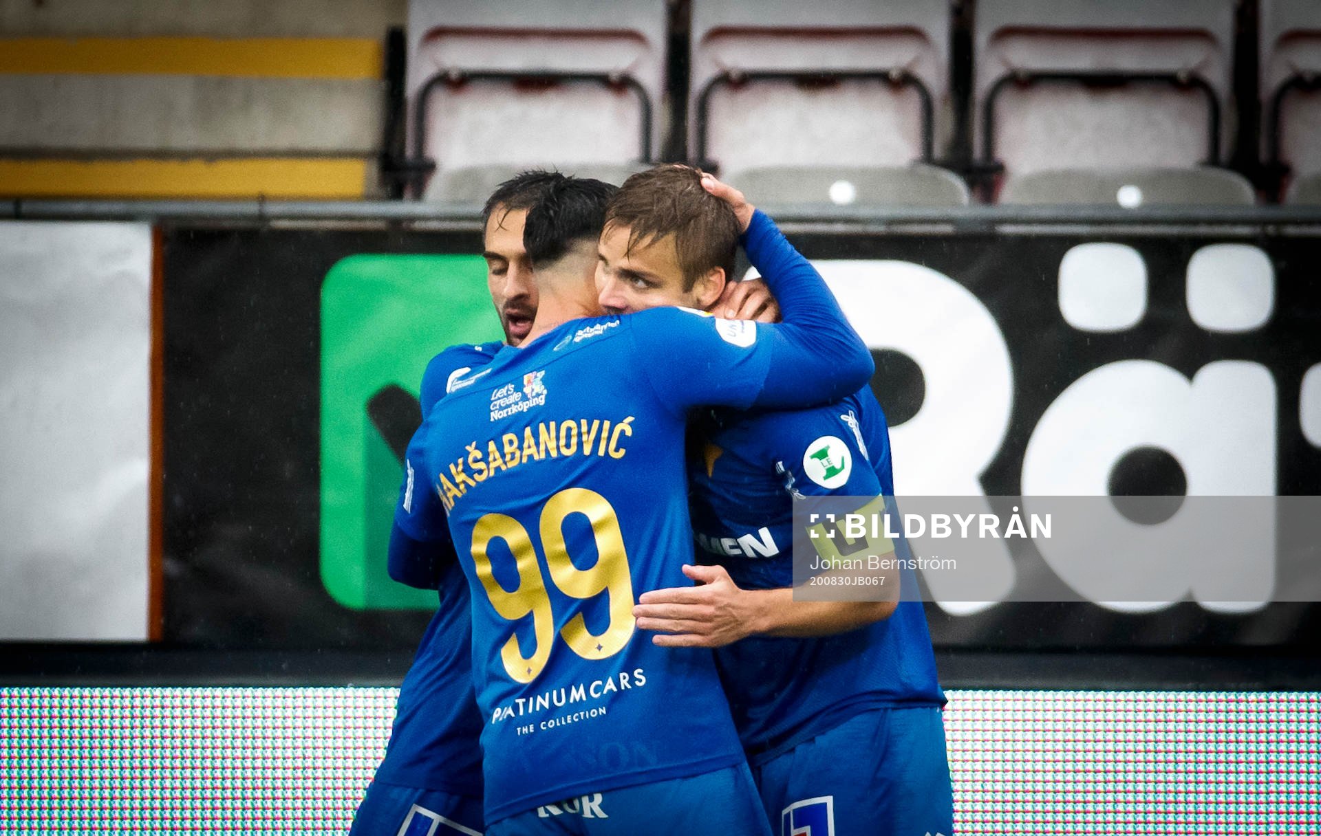 IFK Norrköpings Christoffer Nyman gör 1-2 och jublar med