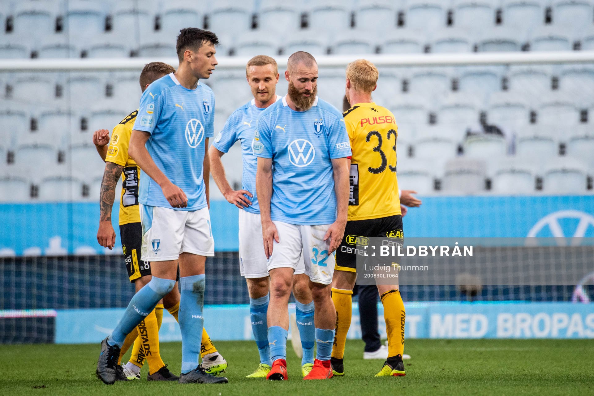 Malmö FFs Anel Ahmedhodzic och Jo Inge Berget deppar
