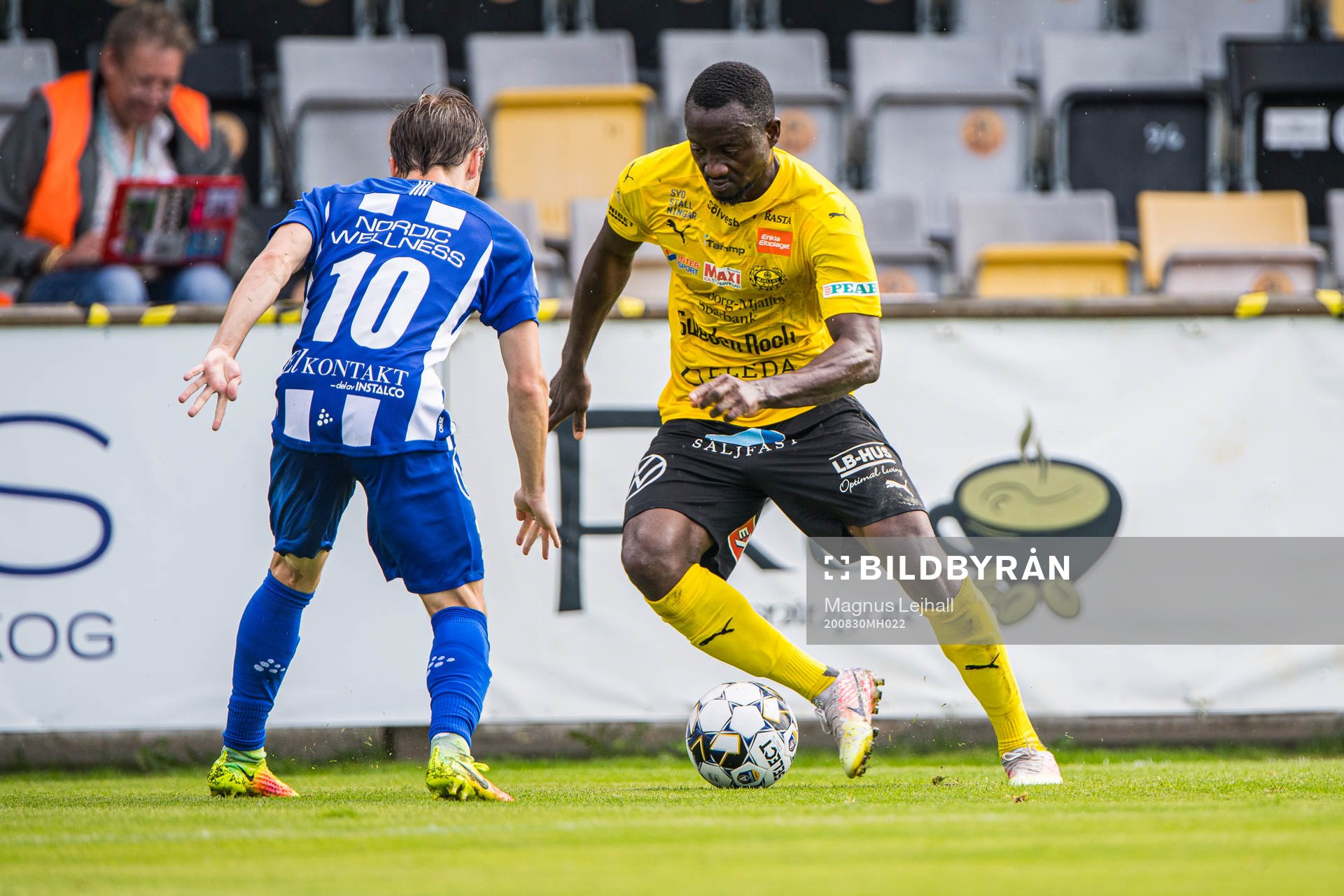 Mjällbys Moses Orwohicho Ogbu  och IFK Göteborgs Patrik