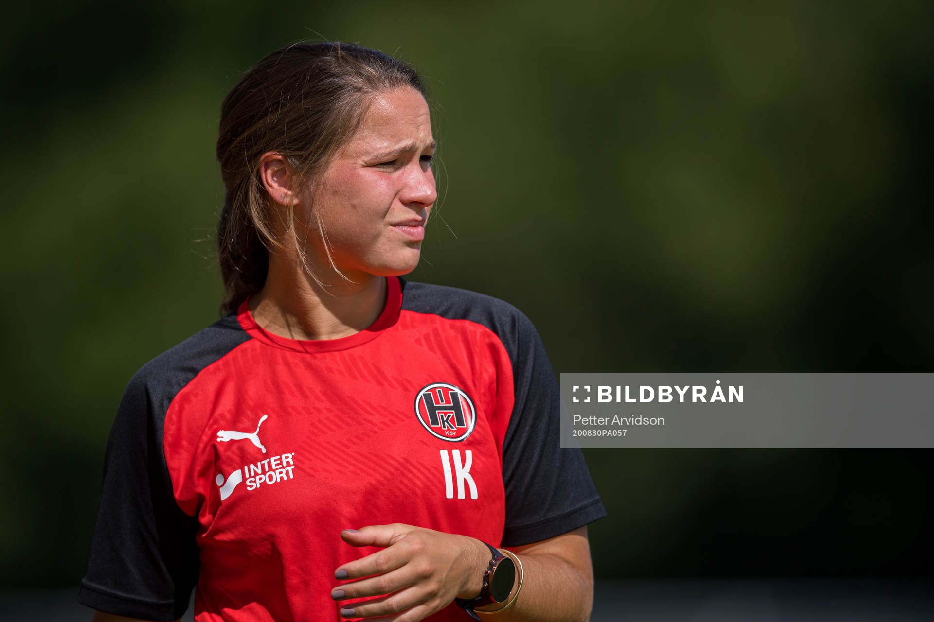 Hittarps tränare Ieva Kibirkstis under fotbollsmatchen i Division 1 södra mellan Hittarp och Eskilsminne den 30 augusti 2020 i Hittarp.