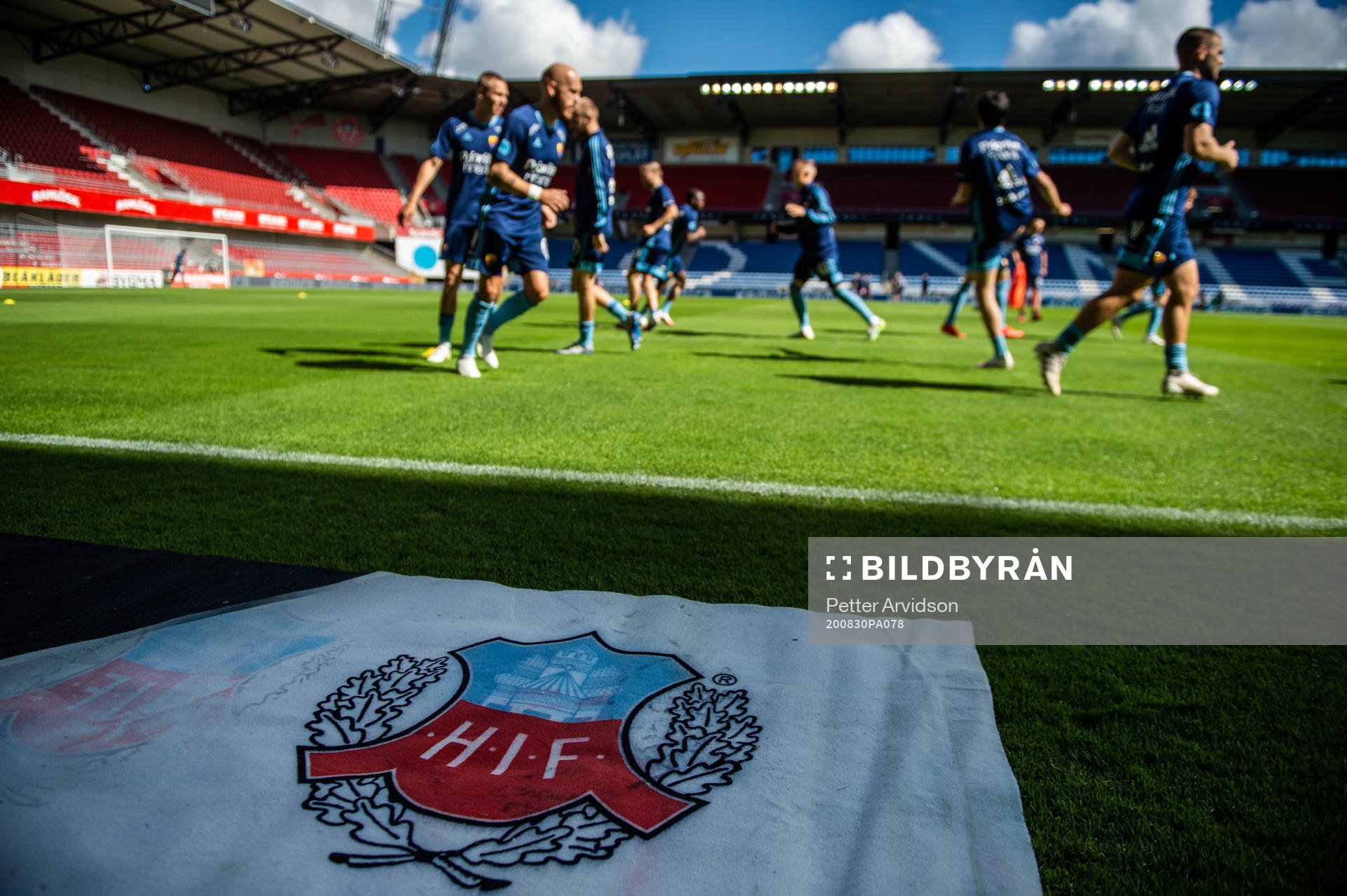 Djurgårdens spelare värmer upp