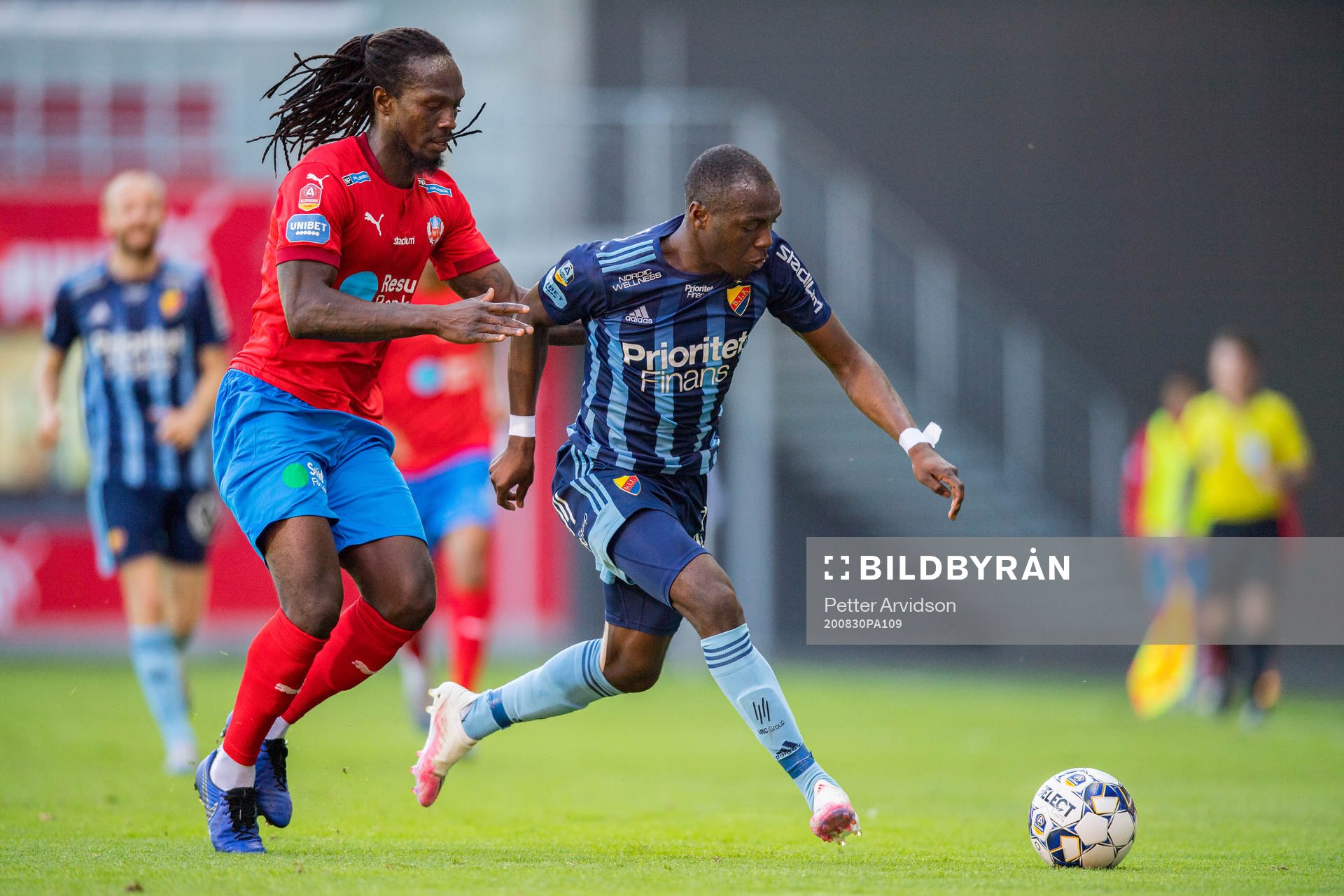 Helsingborgs Kebba Ceesay och Djurgårdens Edward Chilufya