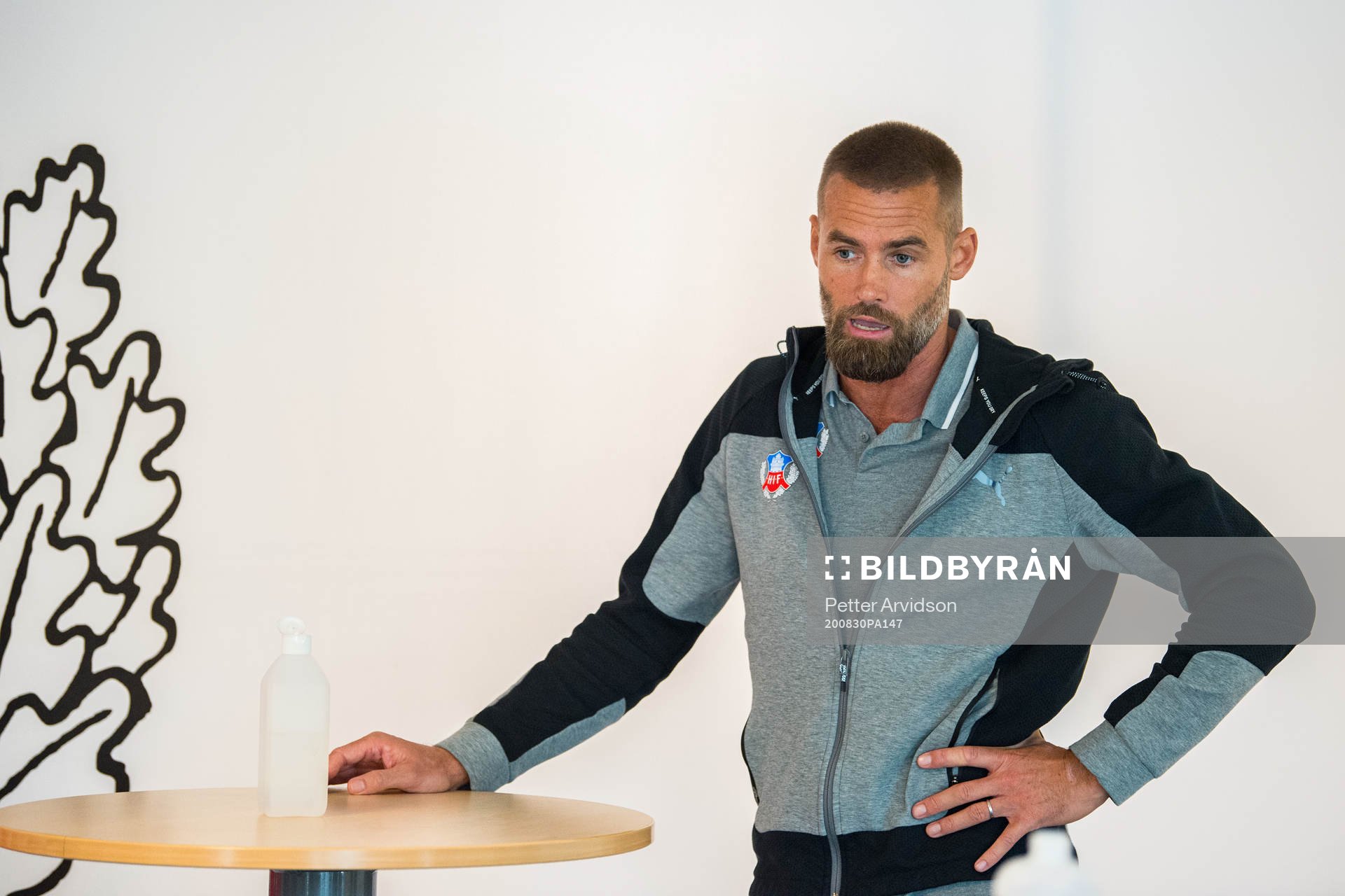 Helsingborgs tränare Olof Mellberg på presskonferensen