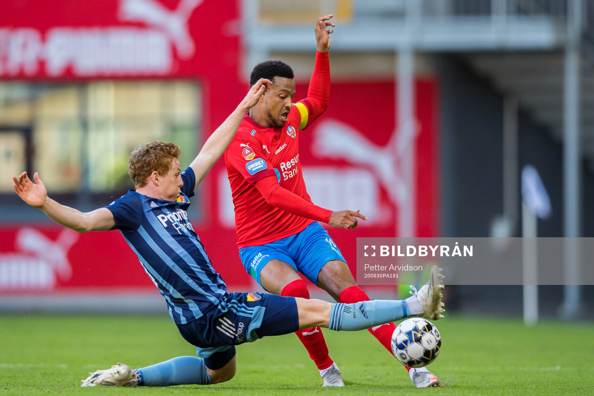 Djurgårdens Aslak Witry och Helsingborgs Martin Olsson