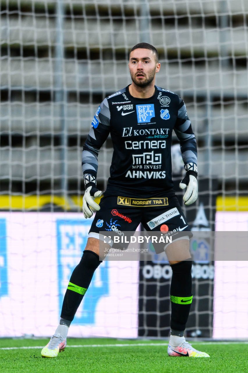 Norrbys målvakt Mergim Krasniqi