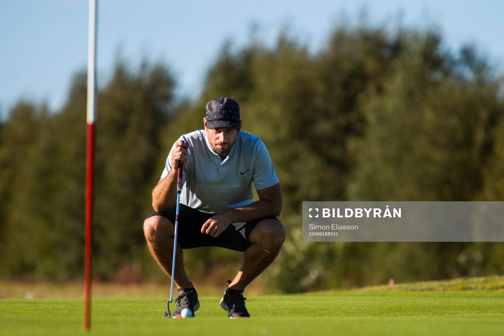 Luleås Niklas Olausson spelar golf