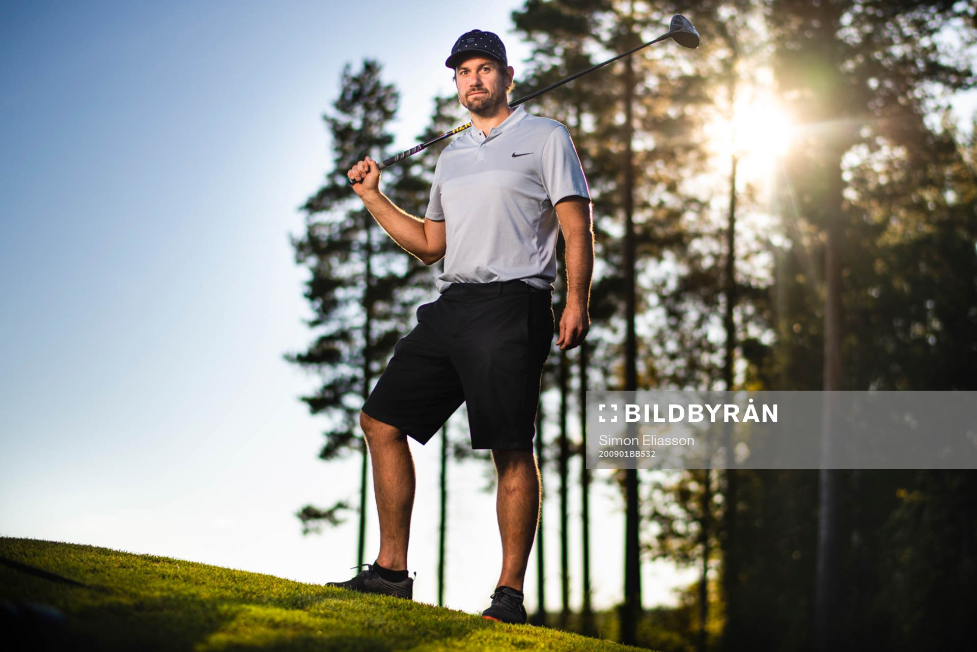 Luleås Niklas Olausson spelar golf