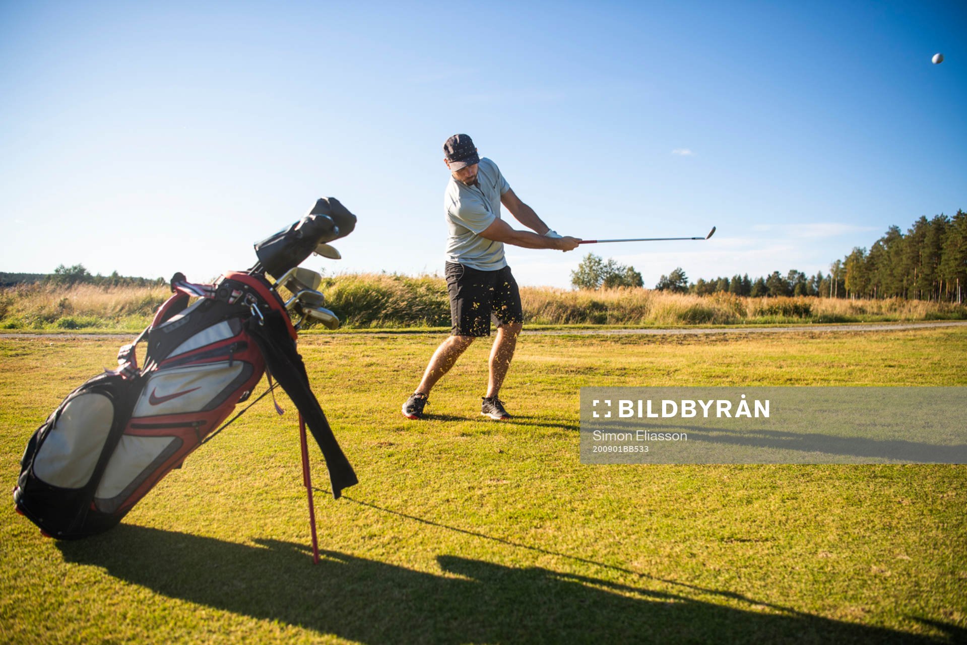 Luleås Niklas Olausson spelar golf
