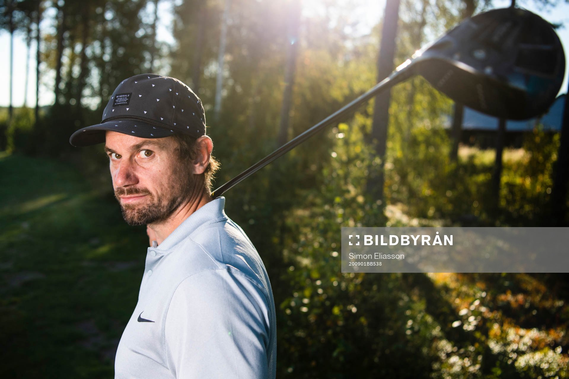 Luleås Niklas Olausson spelar golf