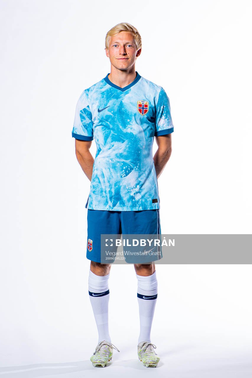 Birger Meling of the Norwegian national football team poses