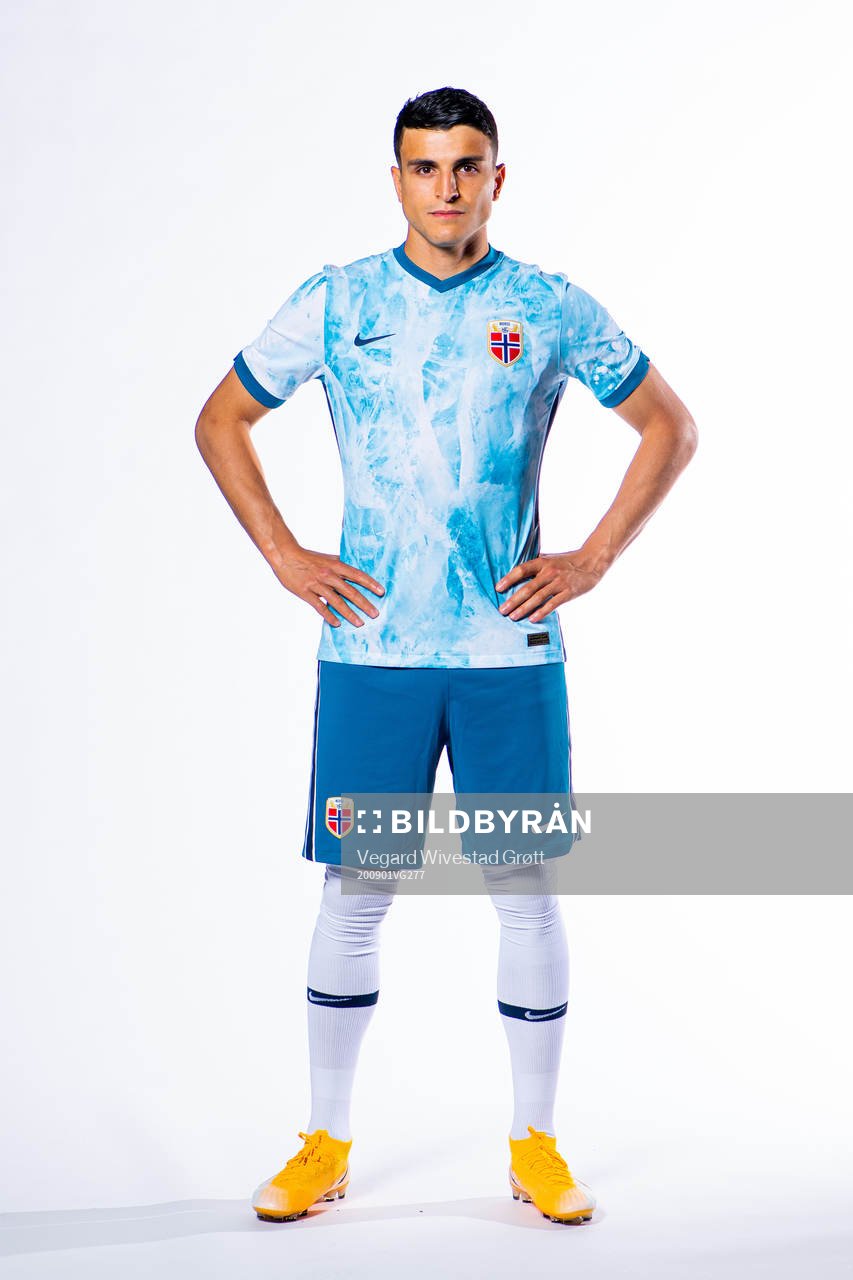 Mohamed «Moi» Elyounoussi of the Norwegian national