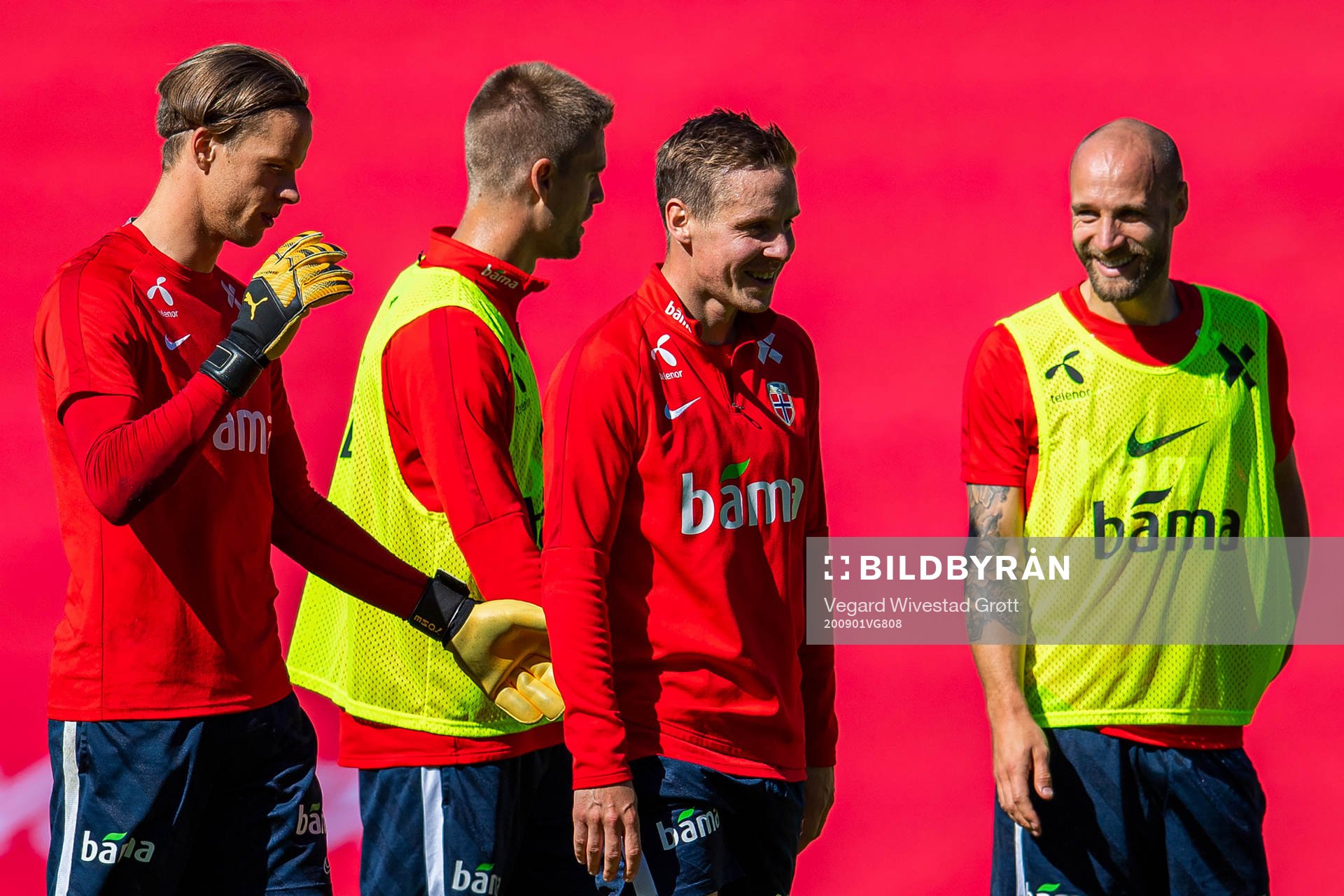 Stefan Johansen and Tore Reginiussen of the Norwegian