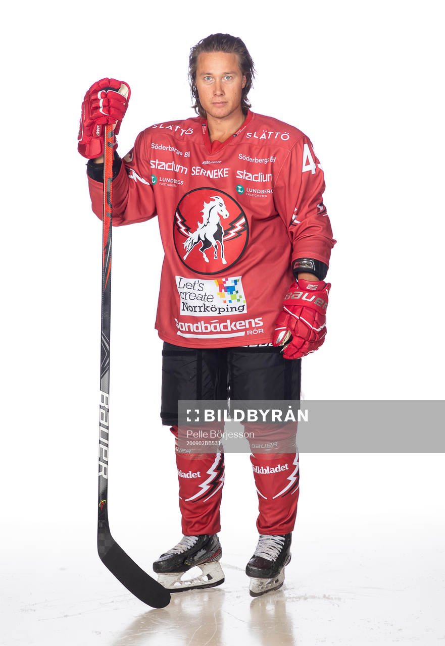 Vita Hästens Filip Cruseman