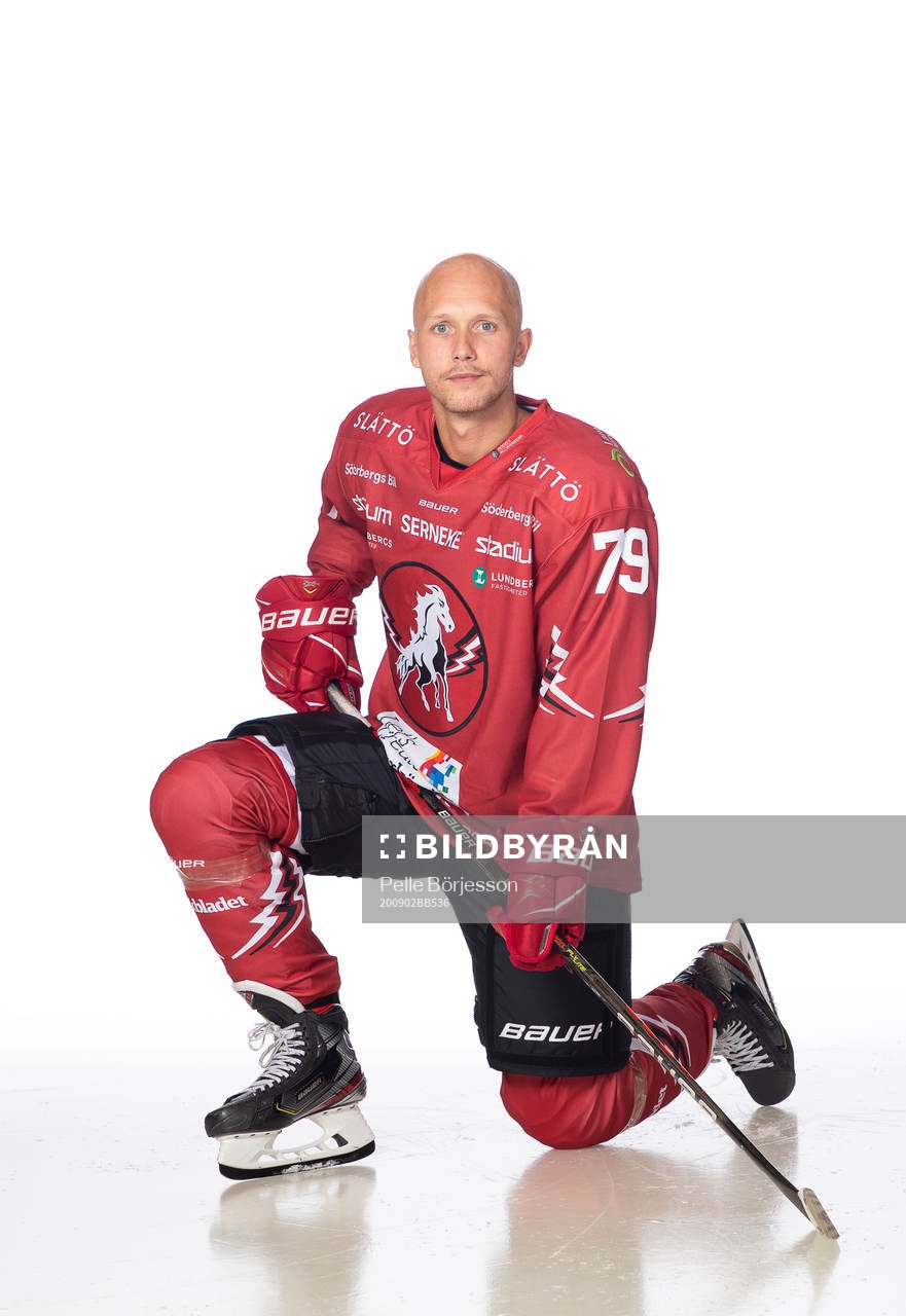 Vita Hästens Emil Lundberg