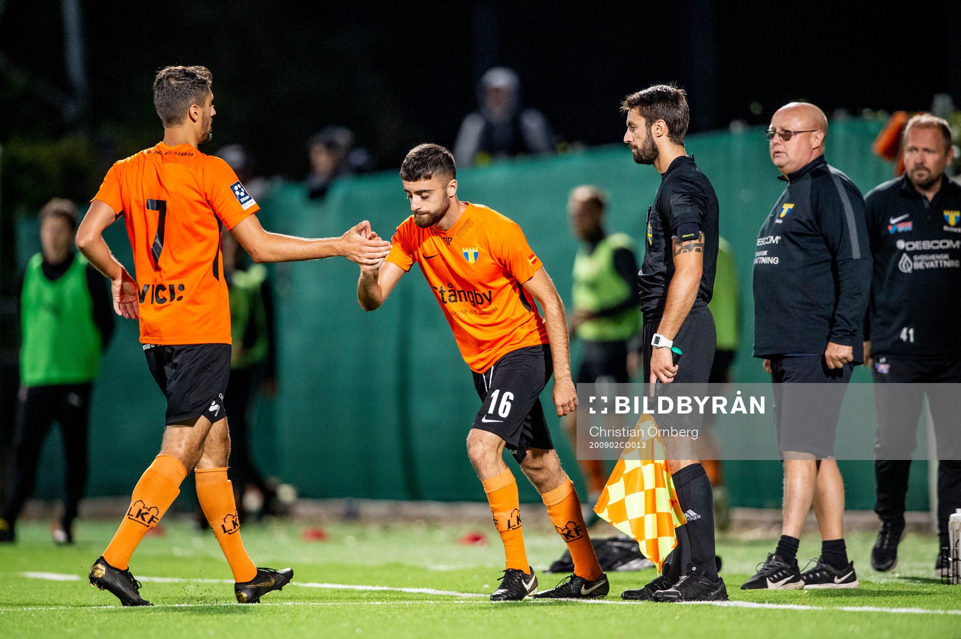 Torn byter ut Dylan Kosik Sulaiman och in kommer Alan Asaad under fotbollsmatchen i Division 1 södra mellan Lunds BK och Torn den 2 september 2020 i Lund.