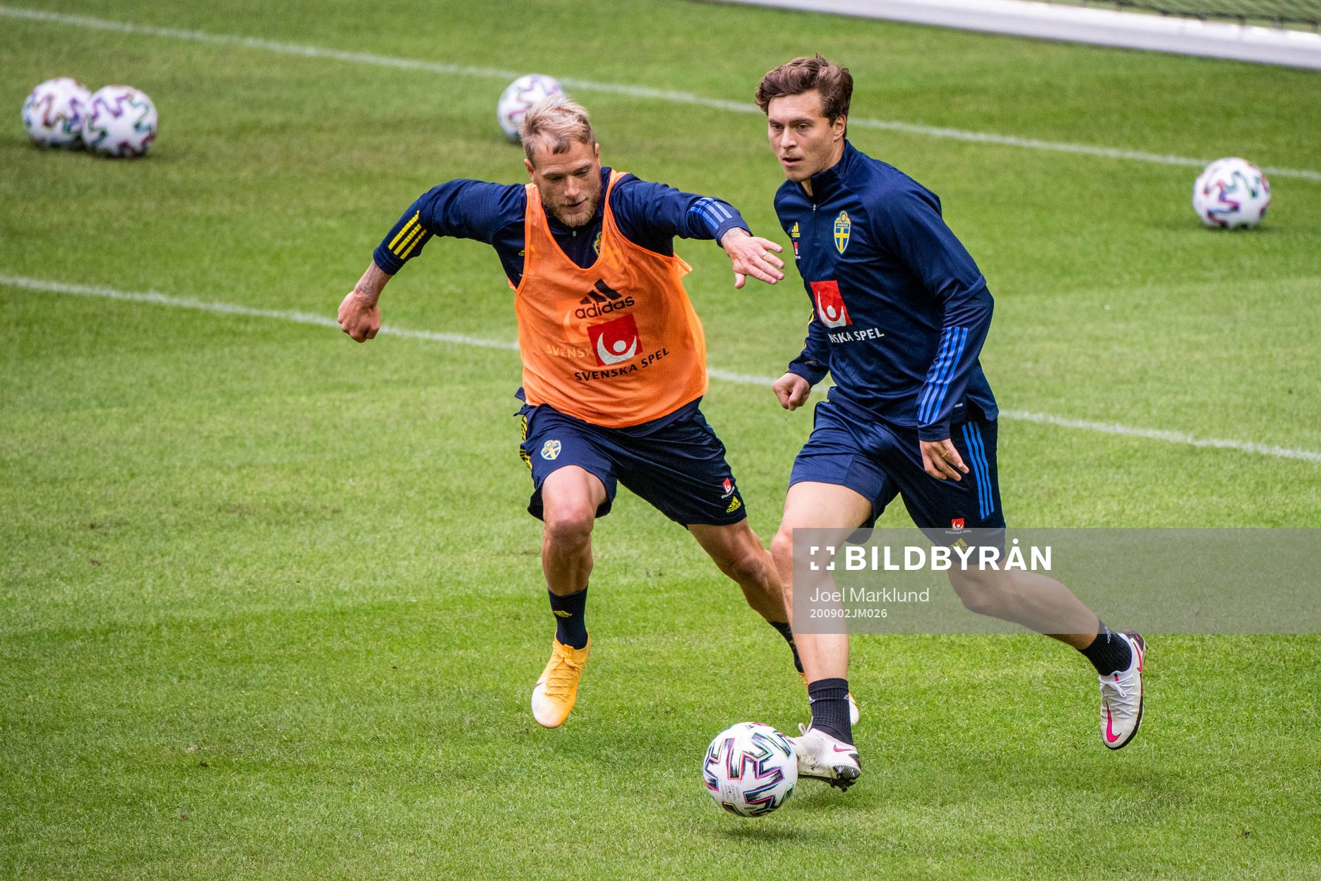 John Guidetti and Victor Nilsson Lindelöf of the Swedish