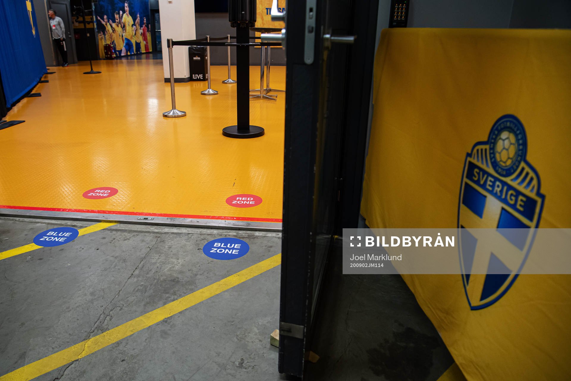 Markers for a blue and red zone in accordance with the UEFA