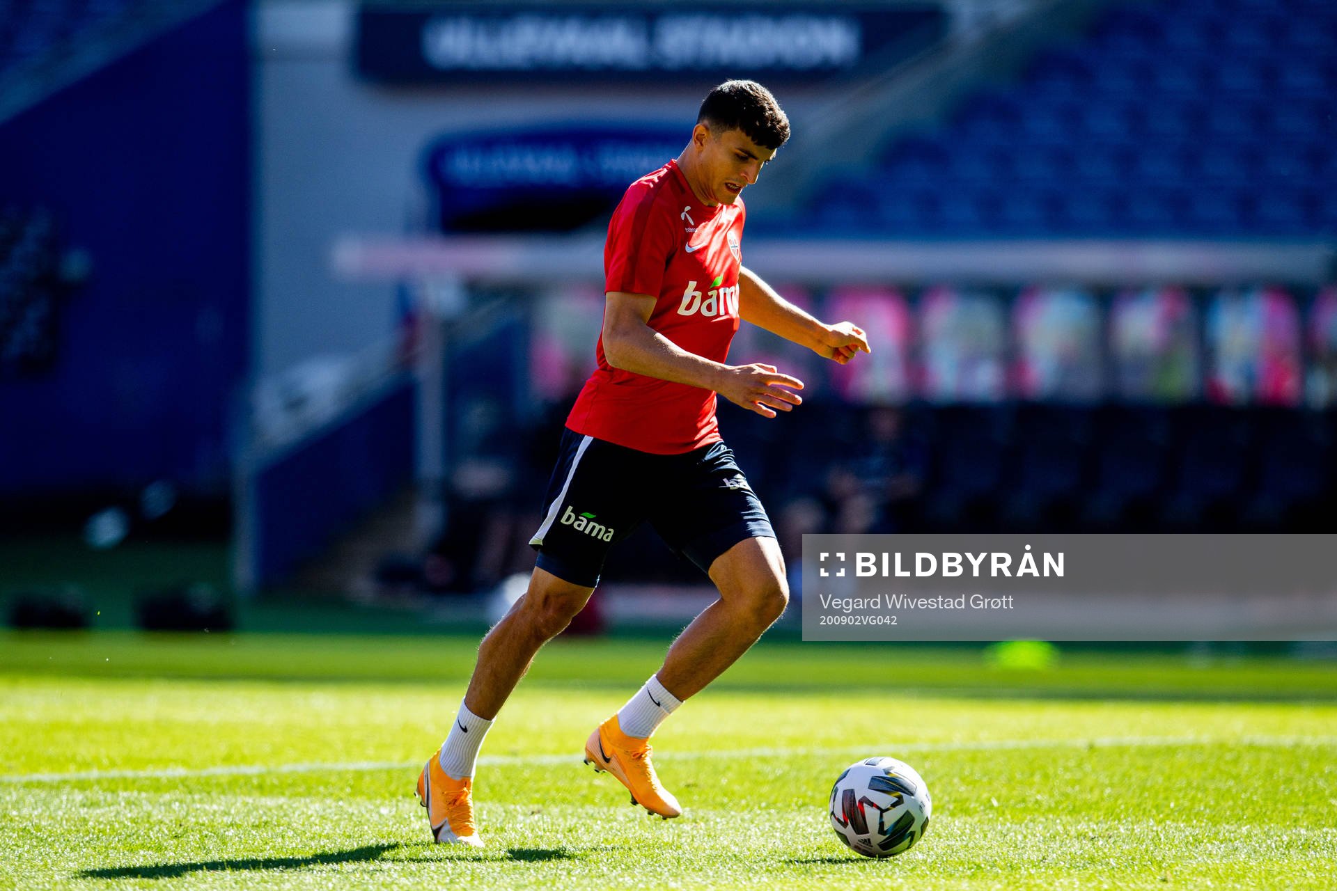 Mohamed «Moi» Elyounoussi of the Norwegian national