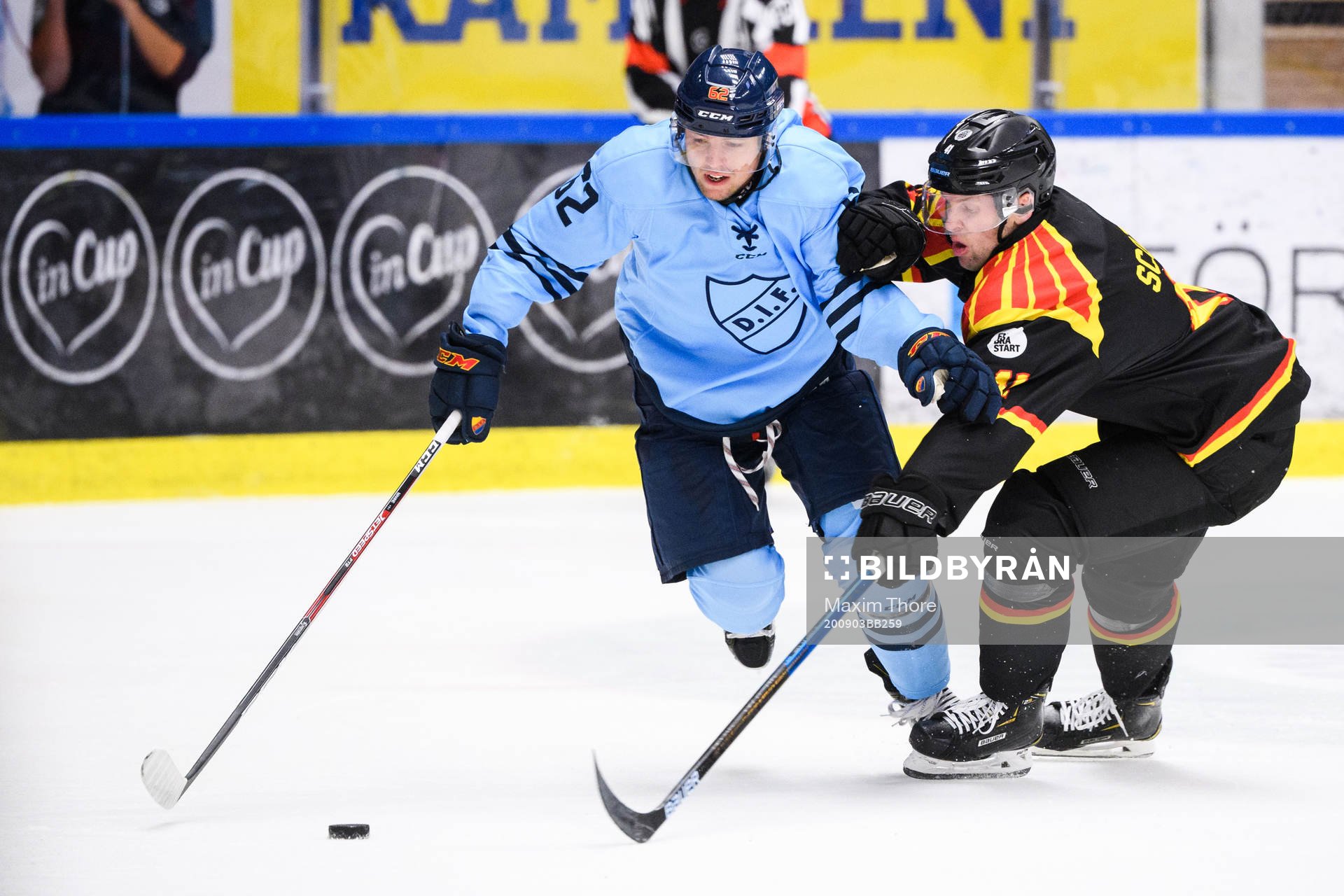 Djurgårdens Manuel Ågren och Brynäs Greg Scott