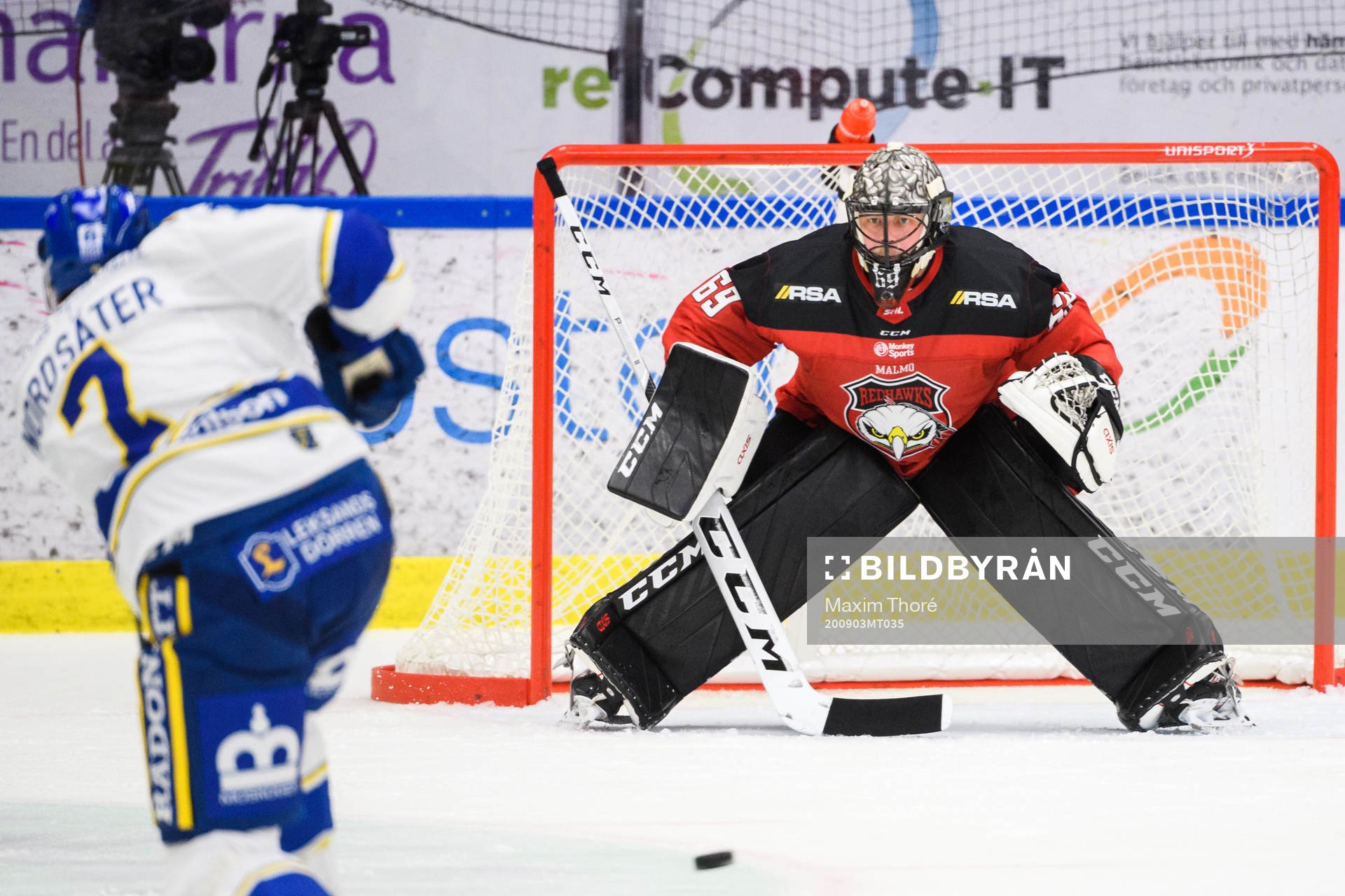 Leksands Lucas Nordsäter och Malmö Redhawks målvakt
