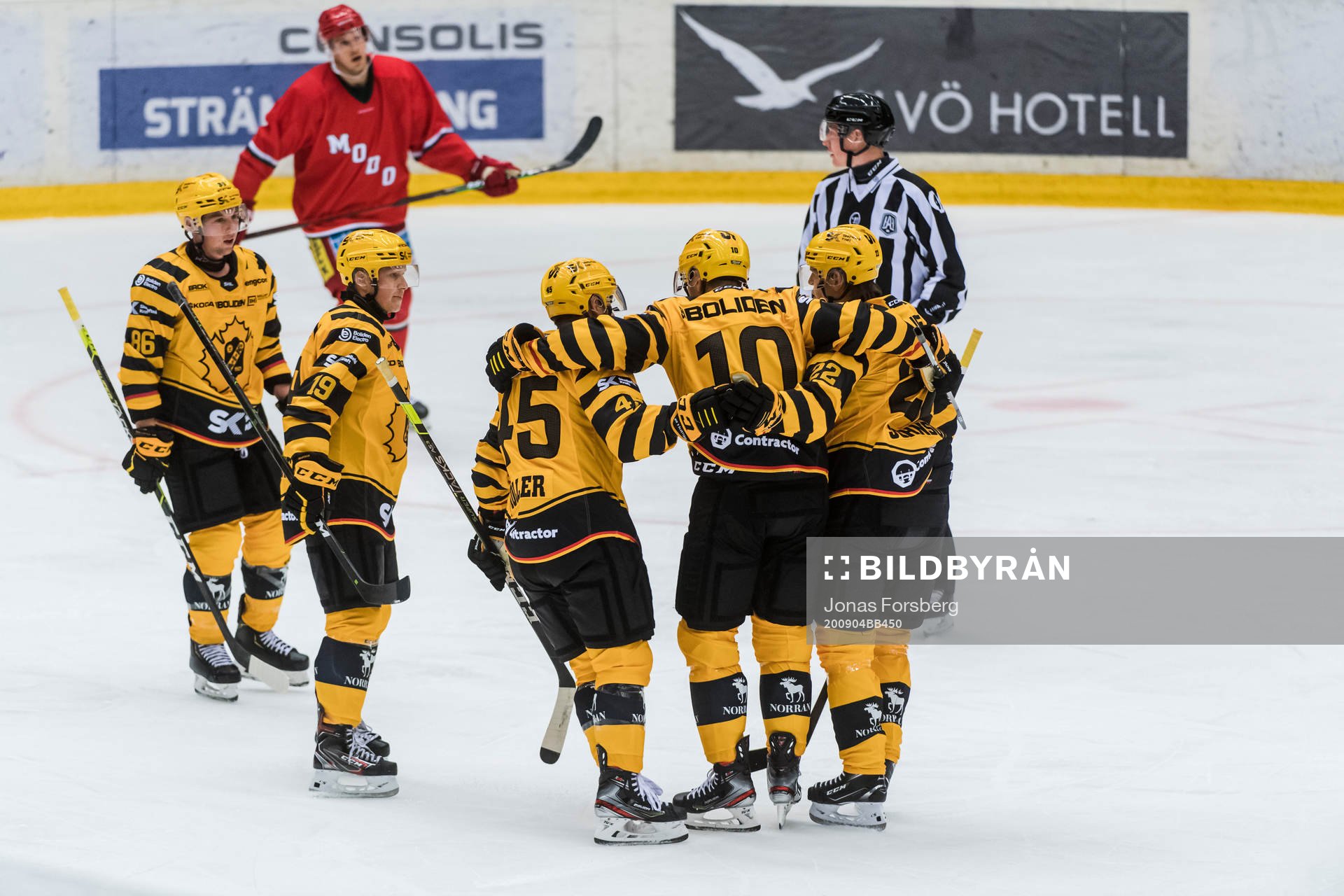 Skellefteås Oscar Möller , Joakim Lindström och Jonathan