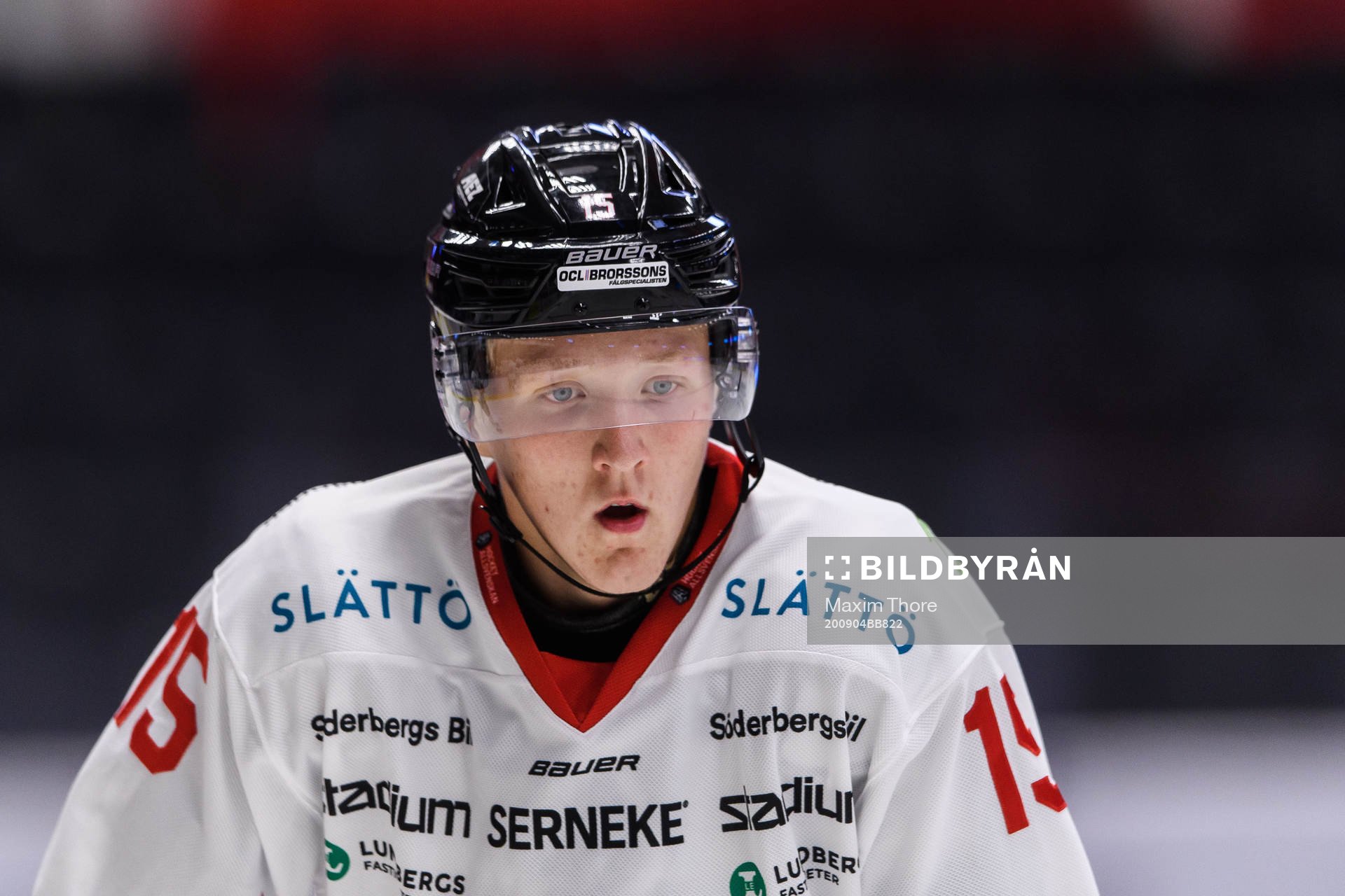 Vita Hästens Simon Holmström