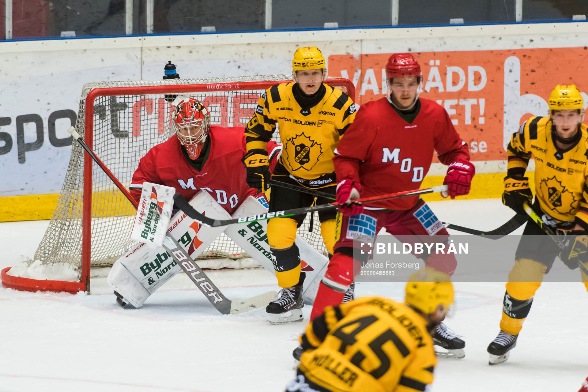 Modos målvakt Anthony Peters